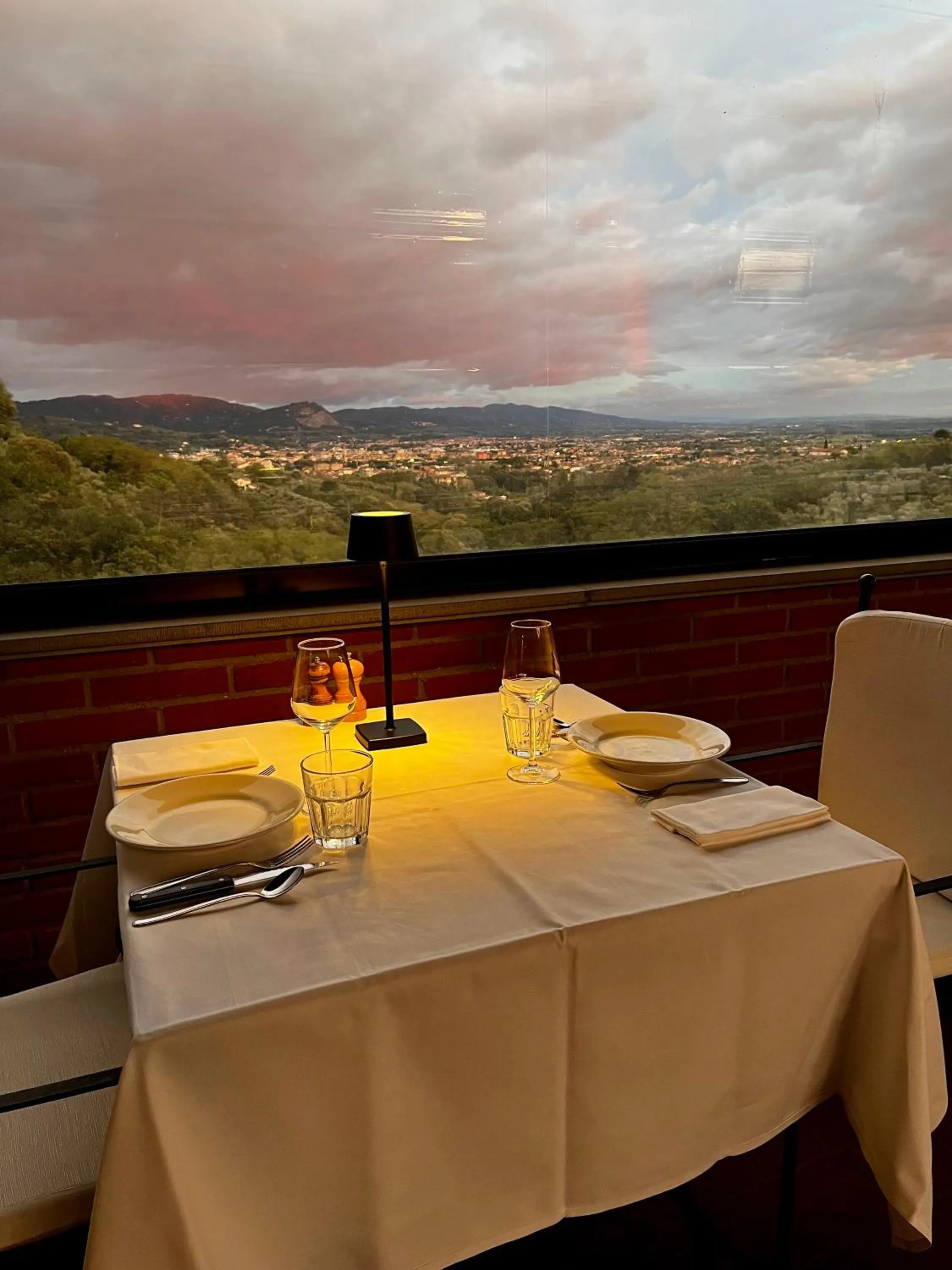 Restaurant/places to eat in B&B Hotel La Piana