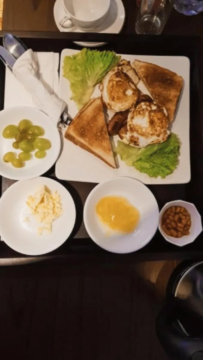 Food and drinks in City Hotel Colombo 02