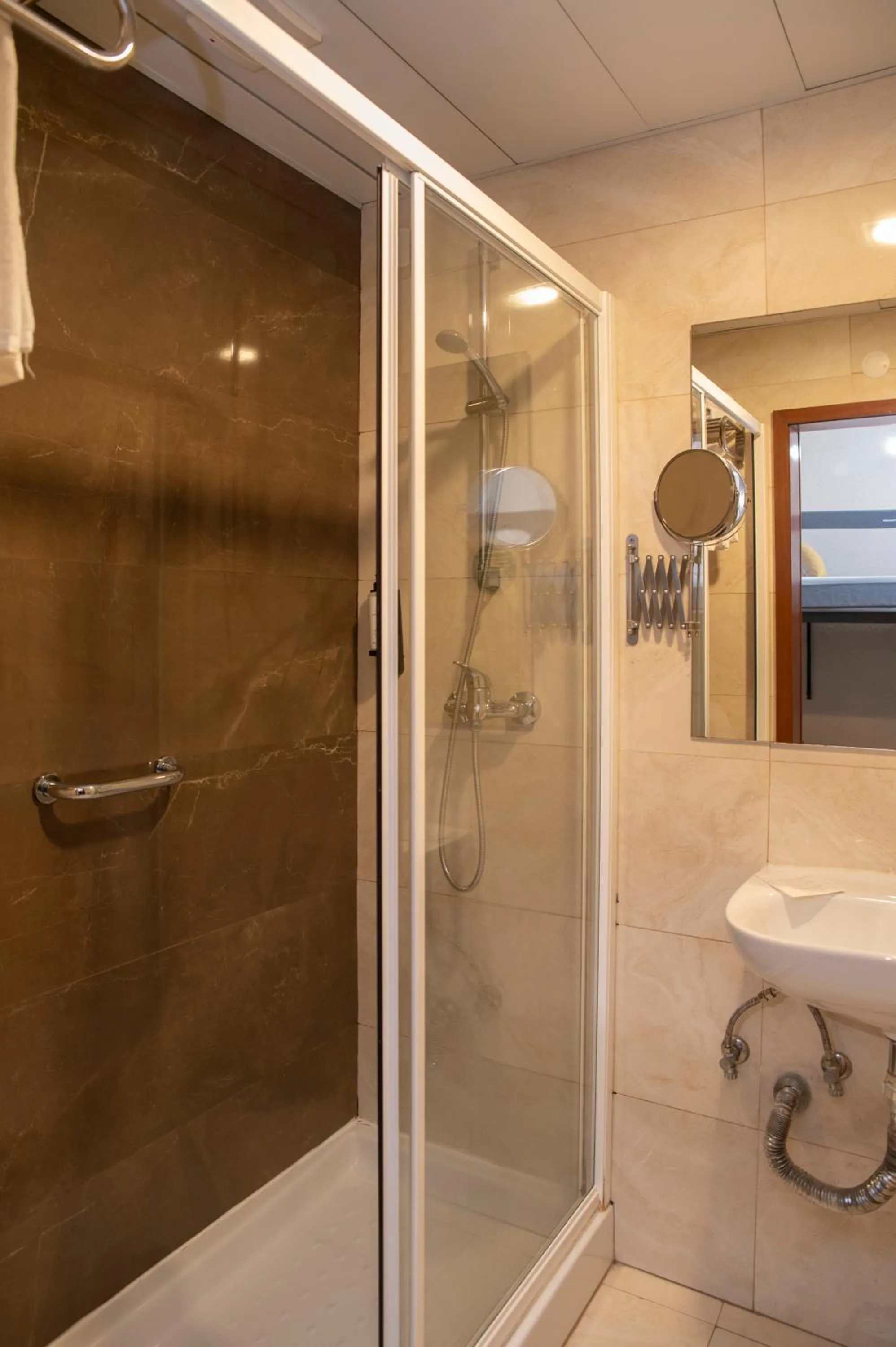 Shower in WOT Porto Soul