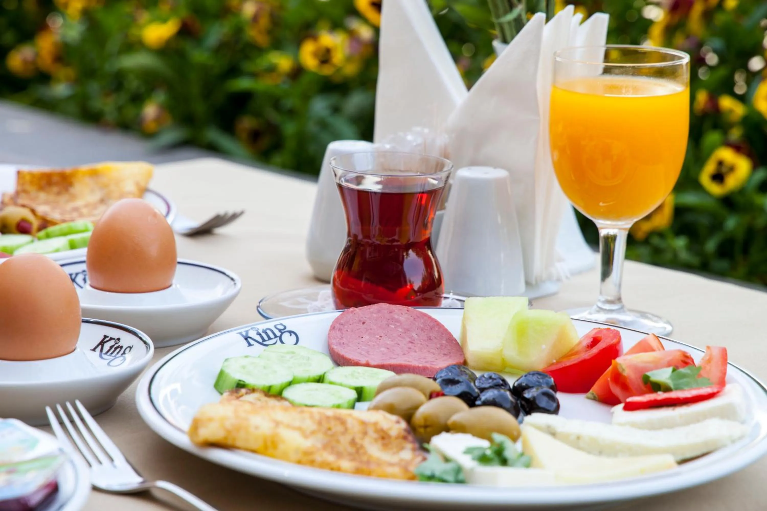 Breakfast in King Hotel Guvenlik