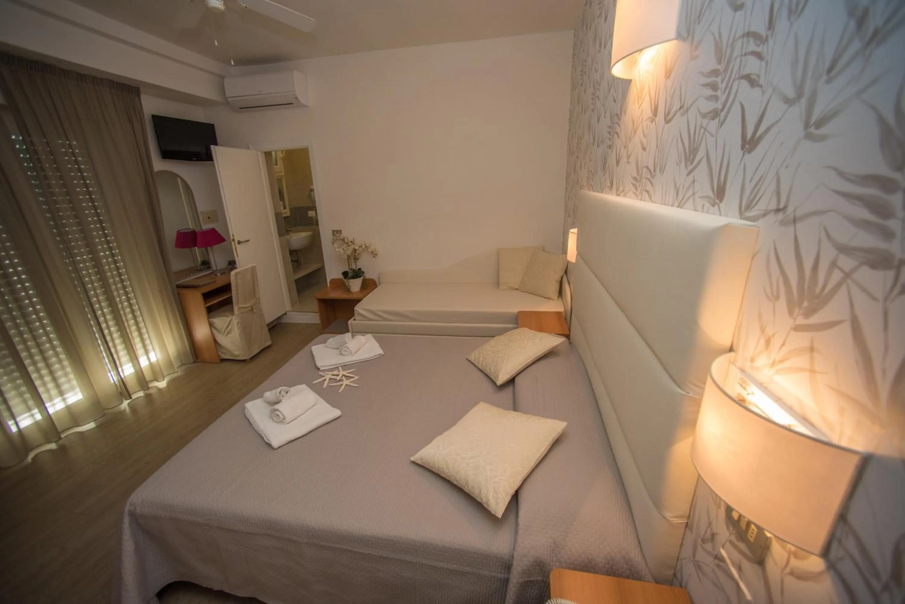 bunk bed, Bed in Hotel Ermeti B&B Brunch