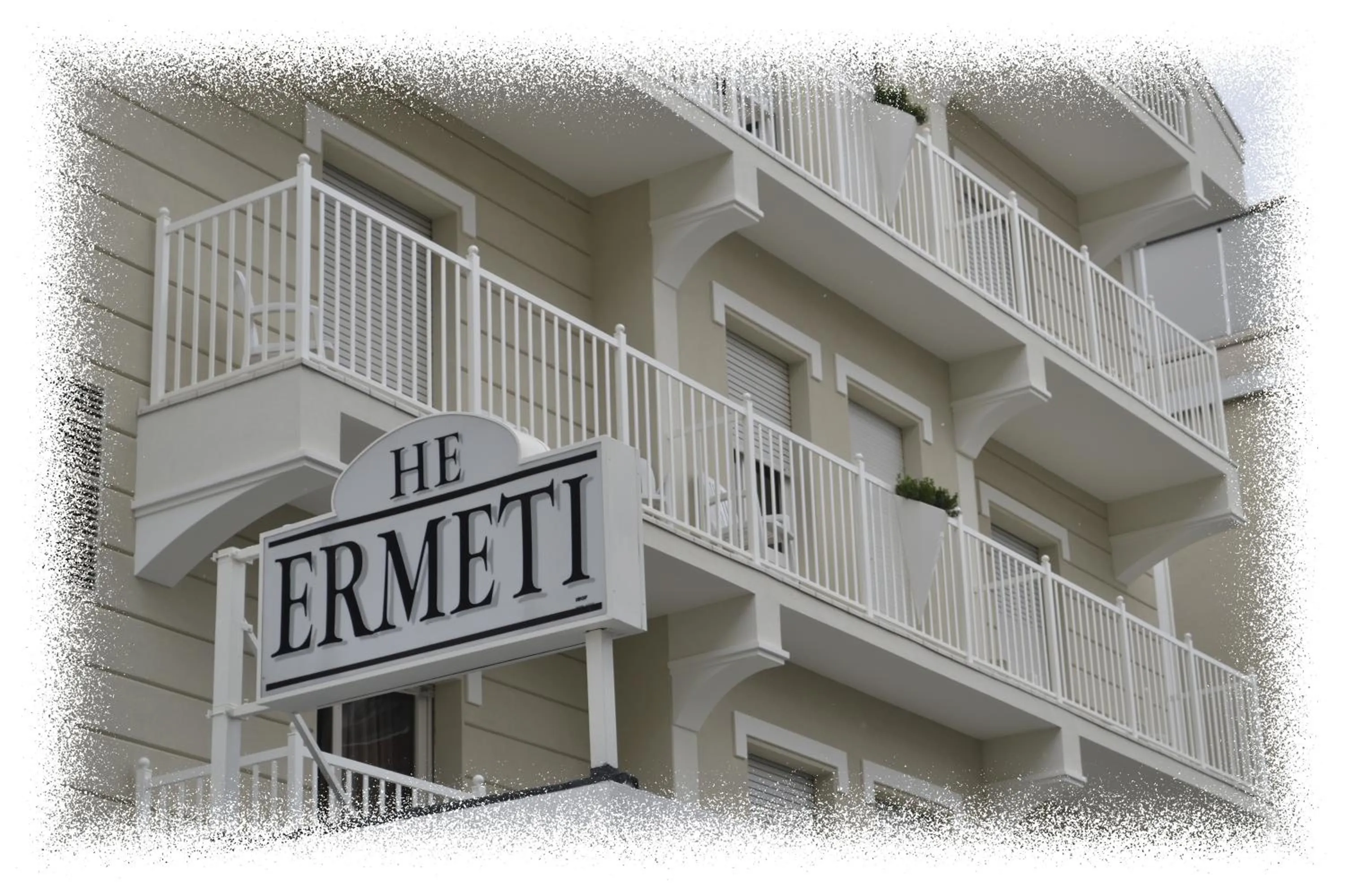 Facade/entrance in Hotel Ermeti B&B Brunch