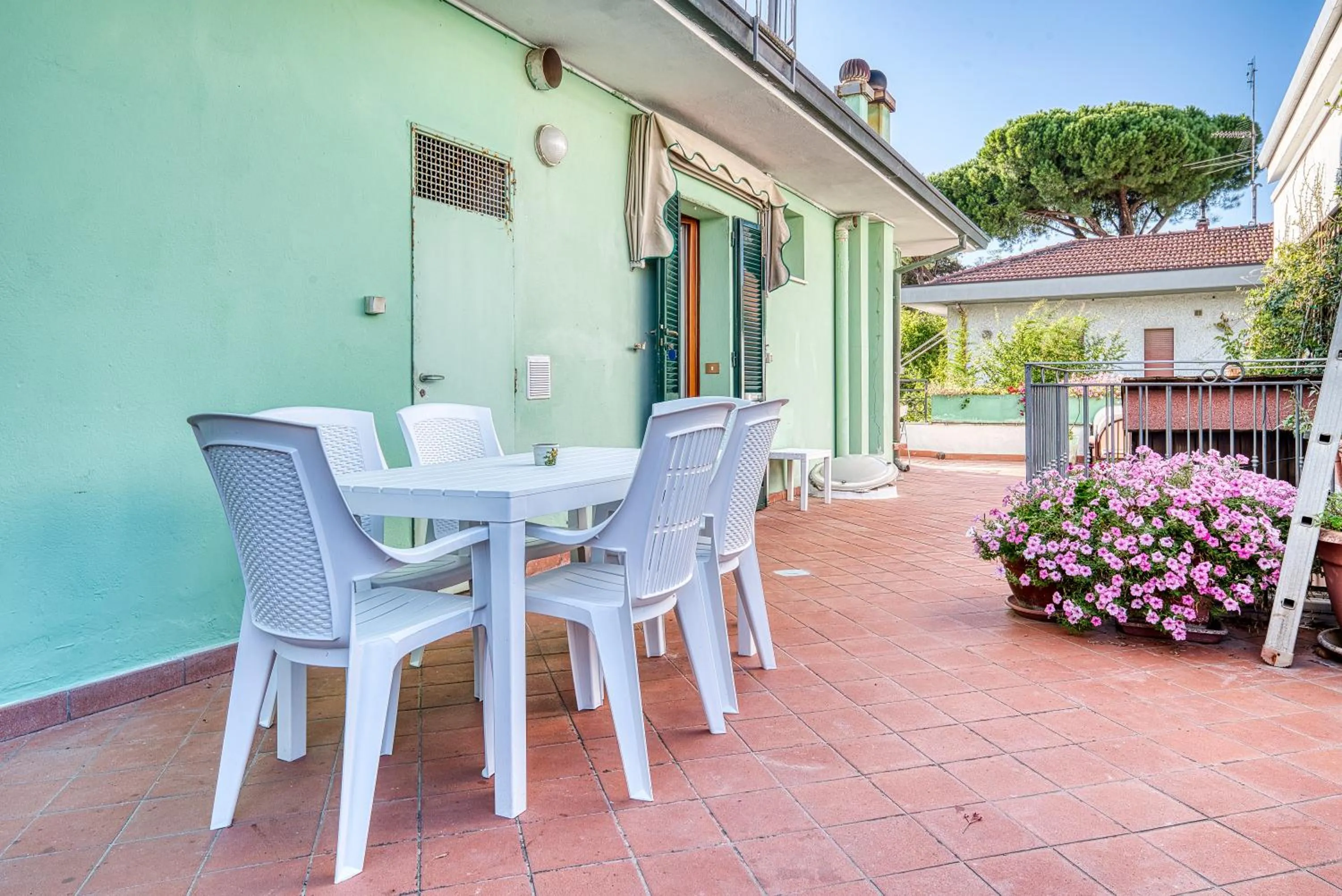Balcony/Terrace in Hotel Residence Charles