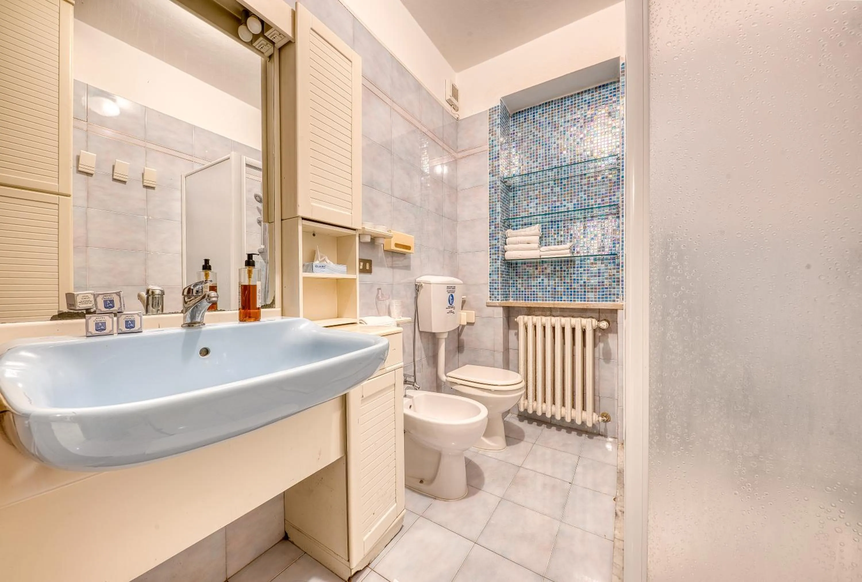 Shower in Hotel Residence Charles