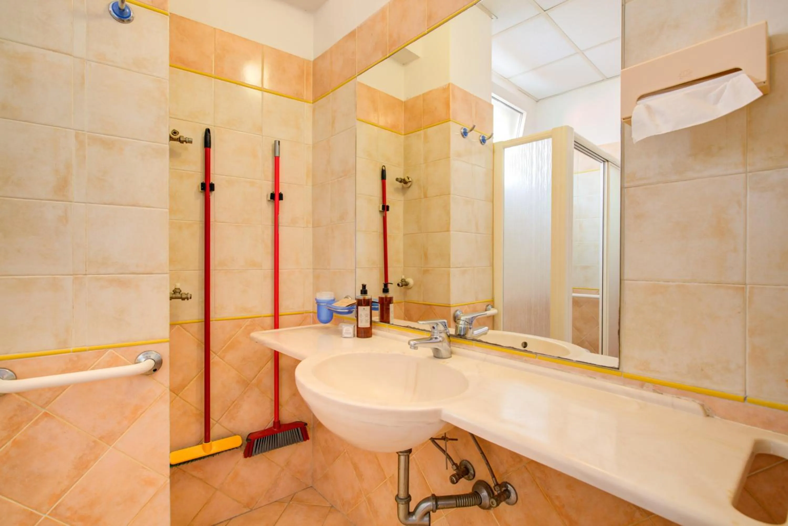 Bathroom in Hotel Residence Charles