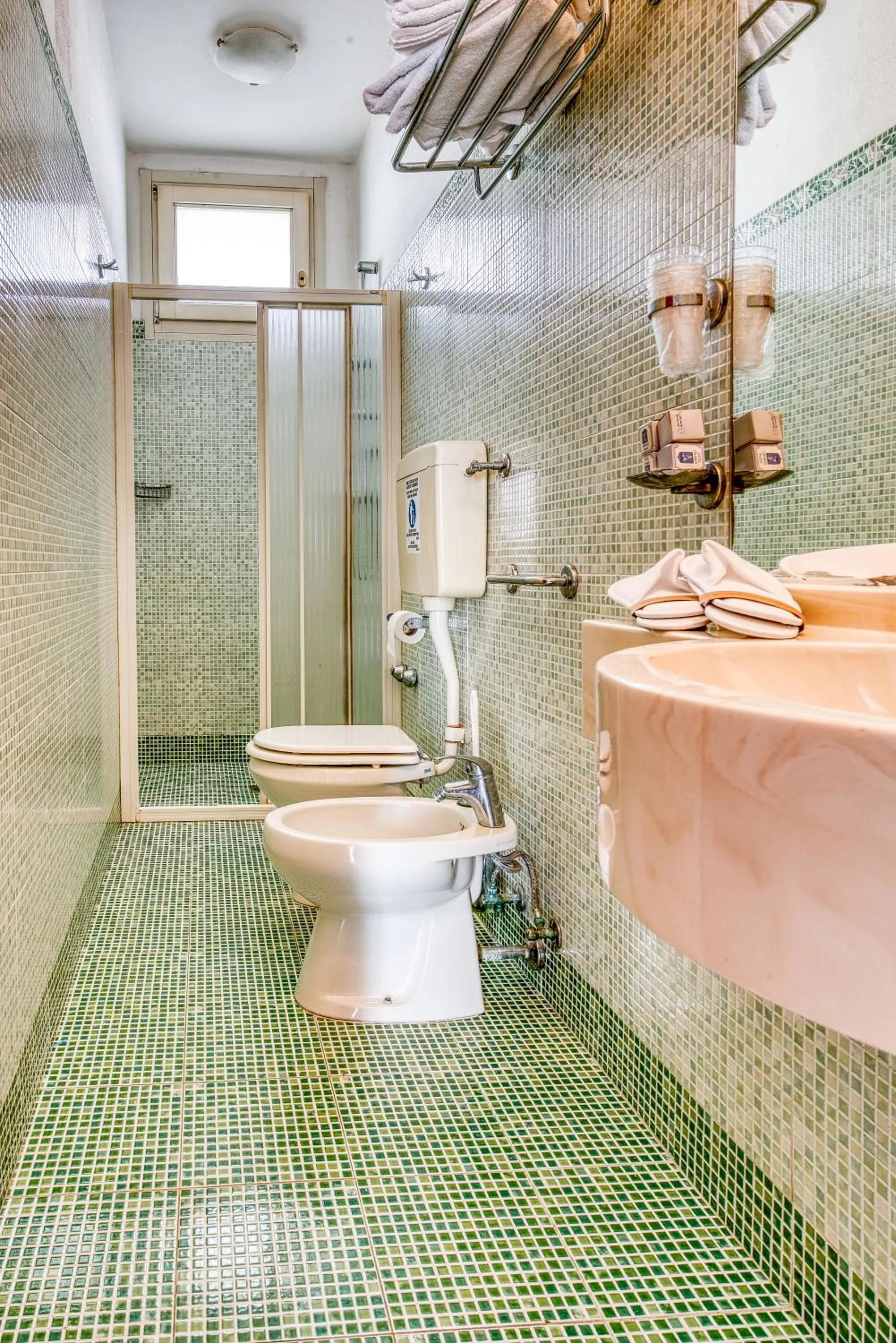 Shower in Hotel Residence Charles