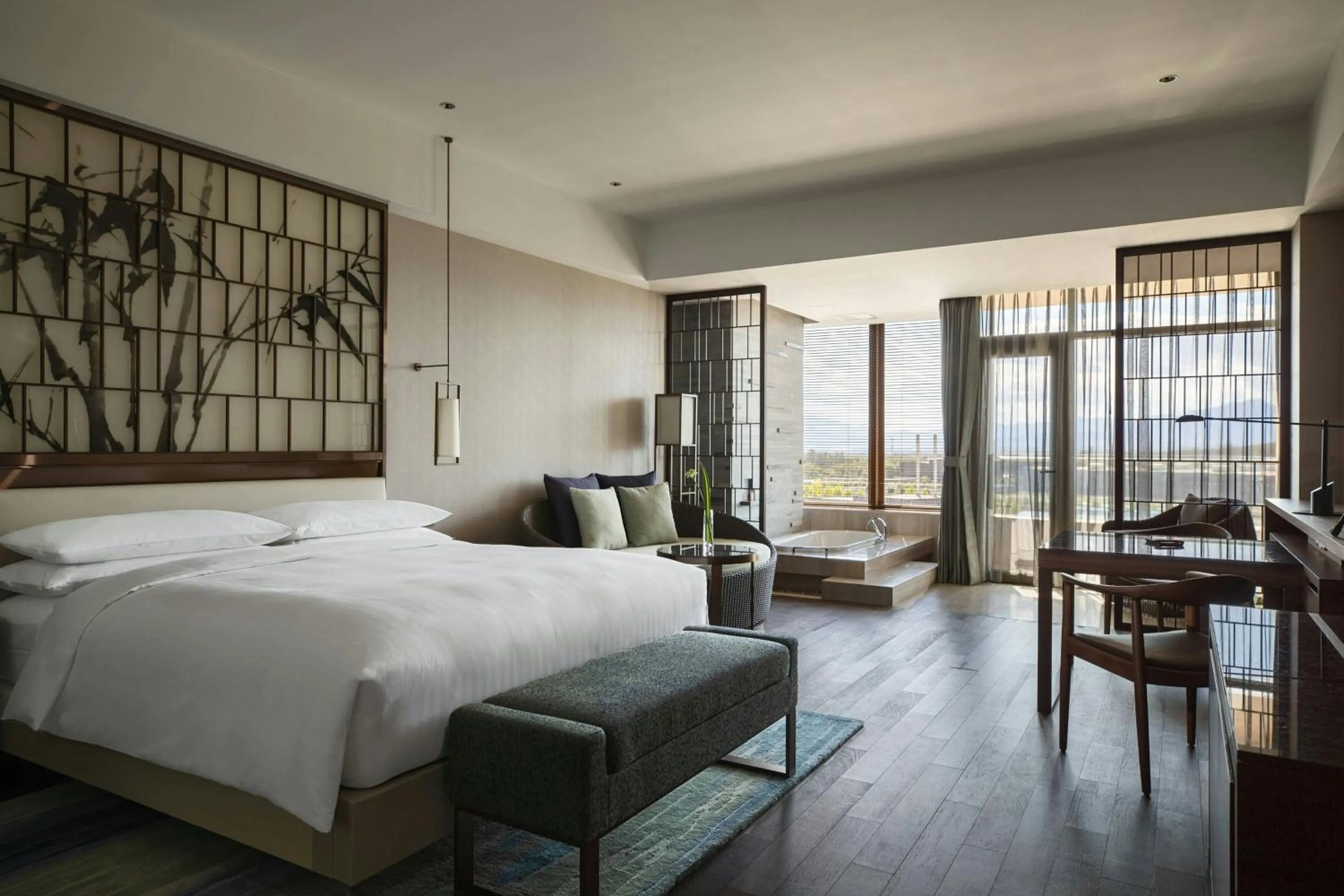 Photo of the whole room, Bed in Beijing Marriott Hotel Changping