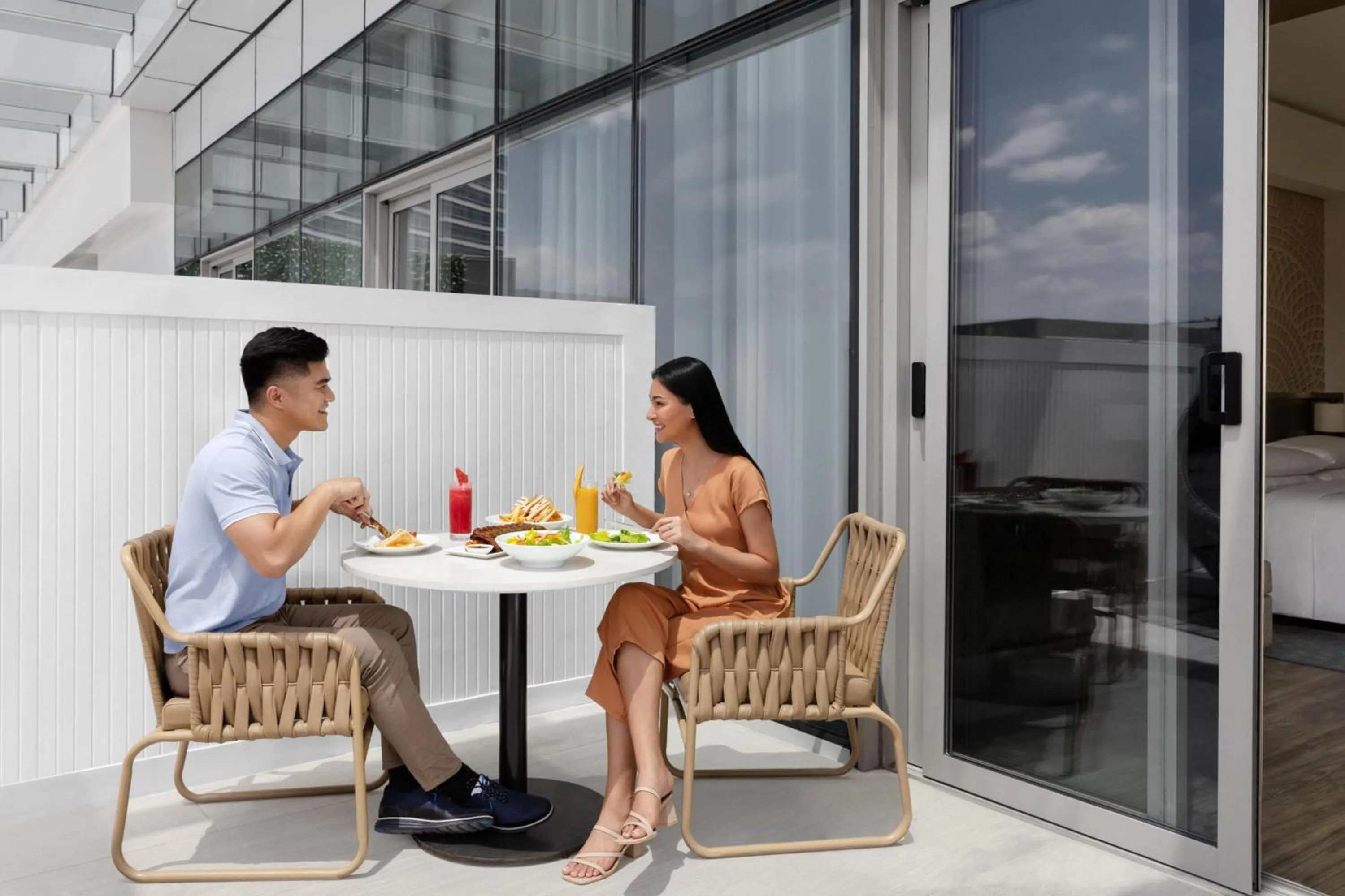 Photo of the whole room in Clark Marriott Hotel