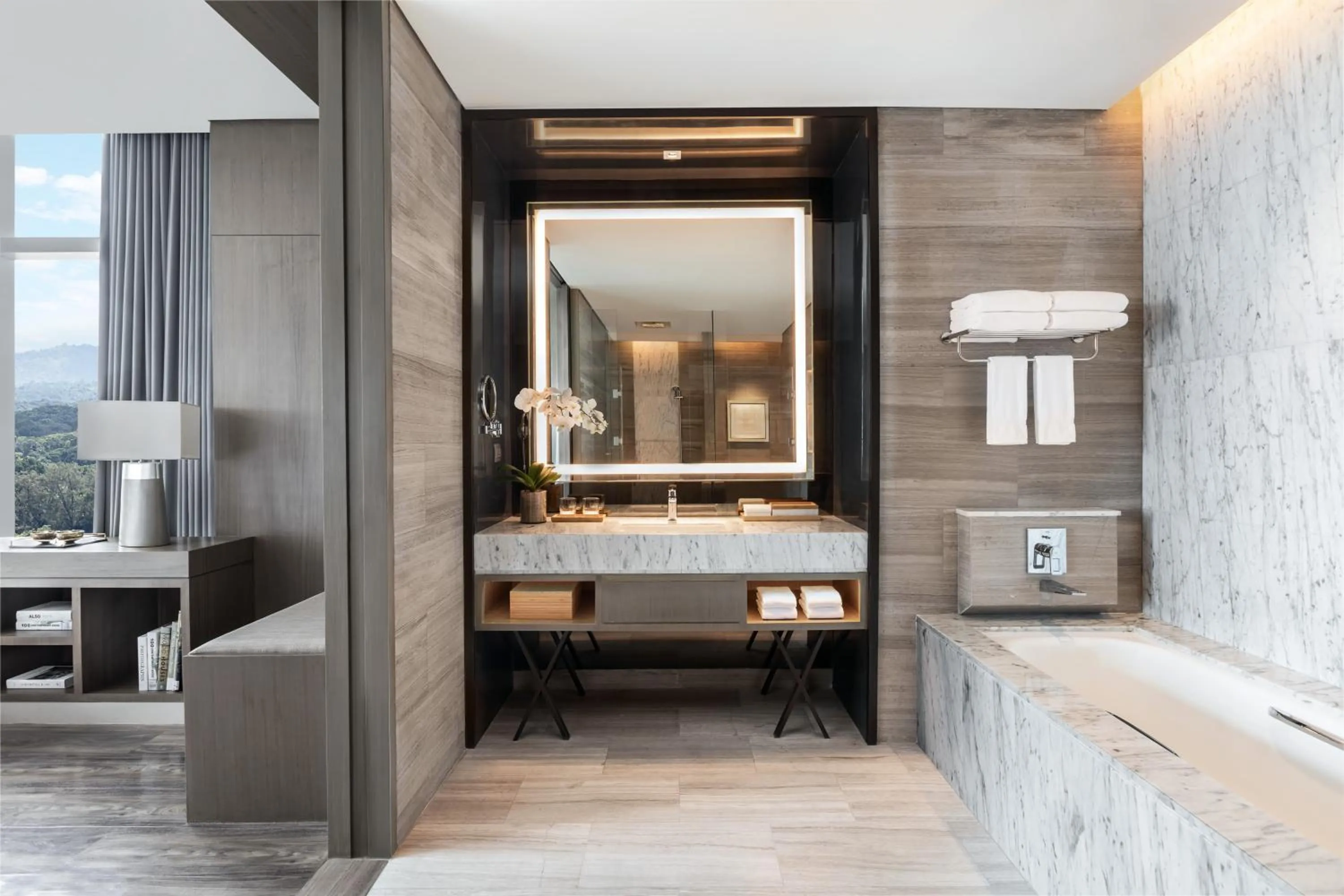 Bathroom in Clark Marriott Hotel