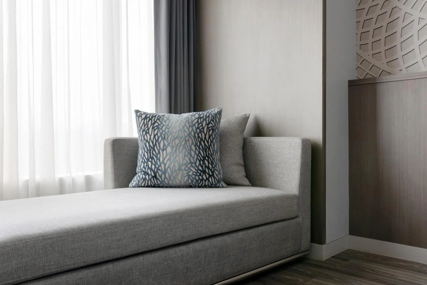 Seating area, Bed in Clark Marriott Hotel