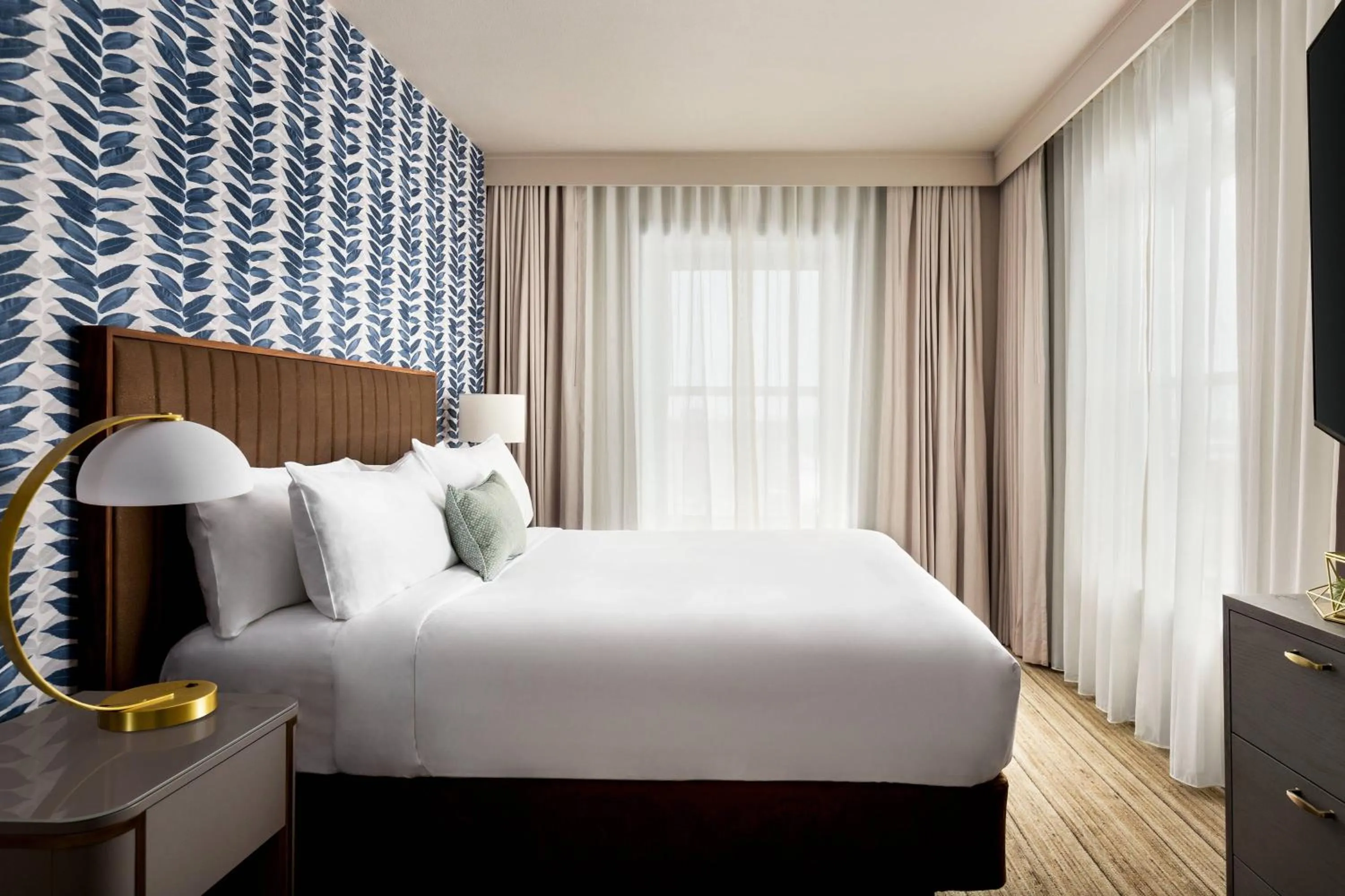 Bedroom, Bed in Hotel Northland, Autograph Collection