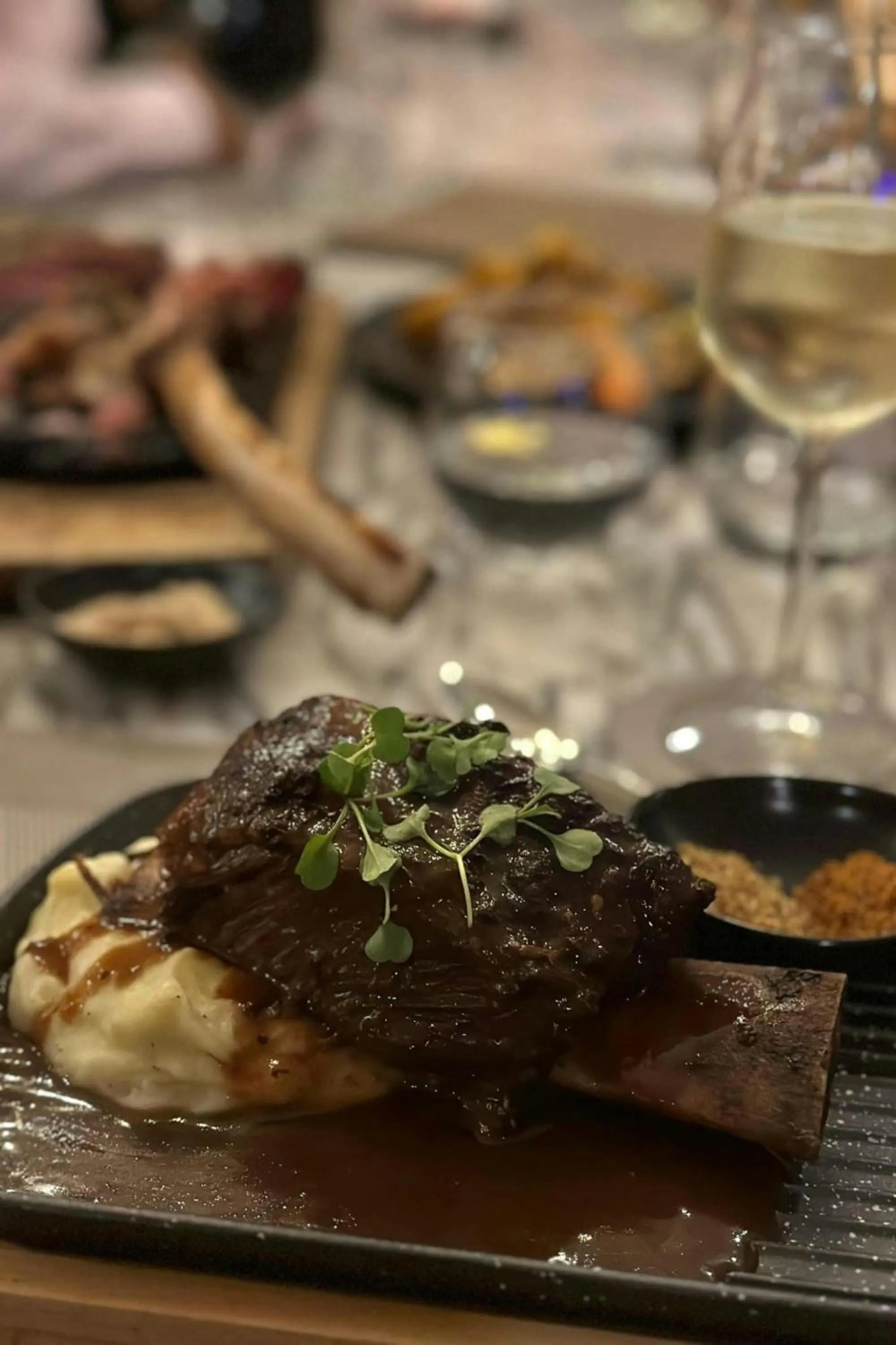 Restaurant/places to eat in AC Hotel by Marriott San Jose Escazu