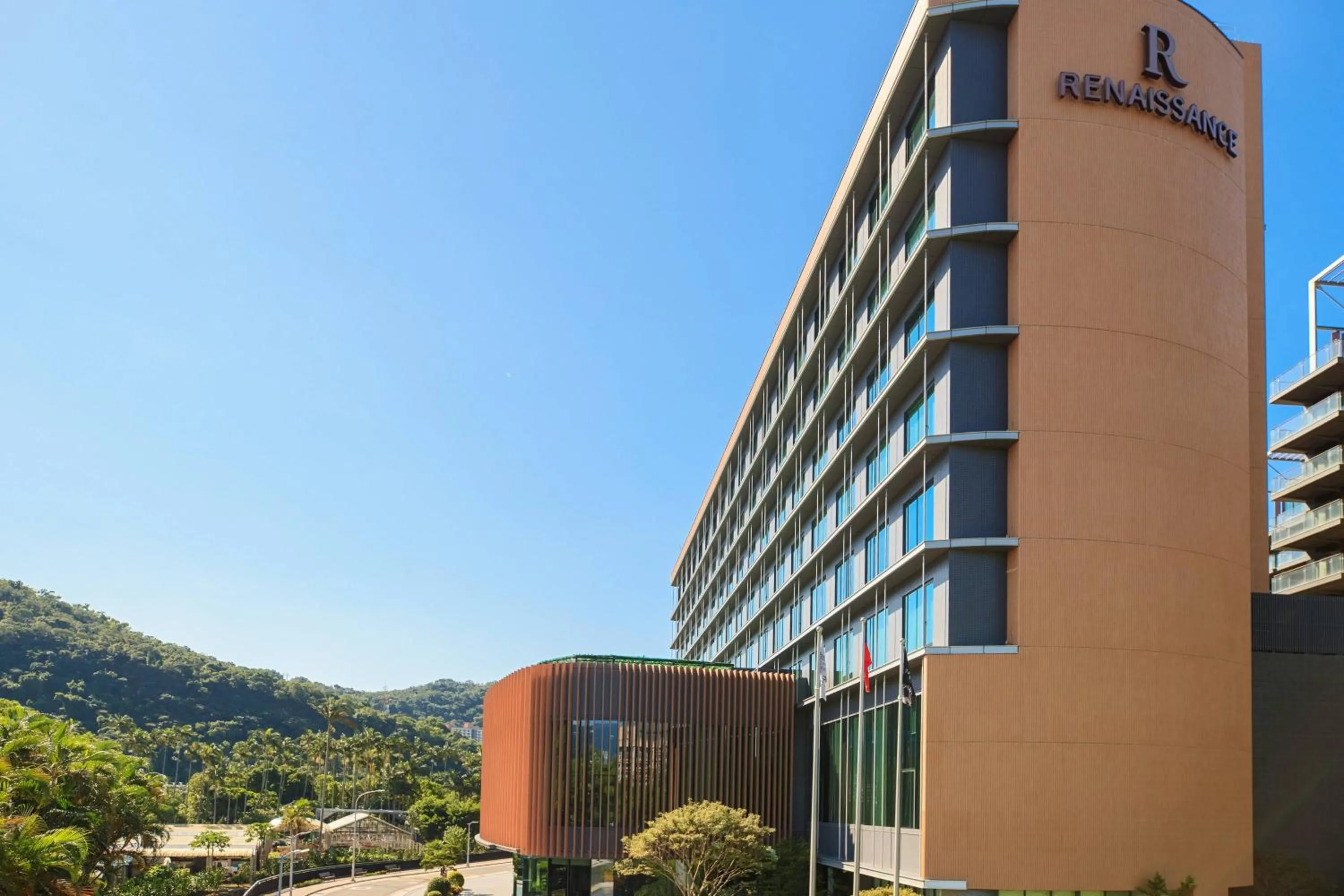 Property building in Renaissance Taipei Shihlin Hotel
