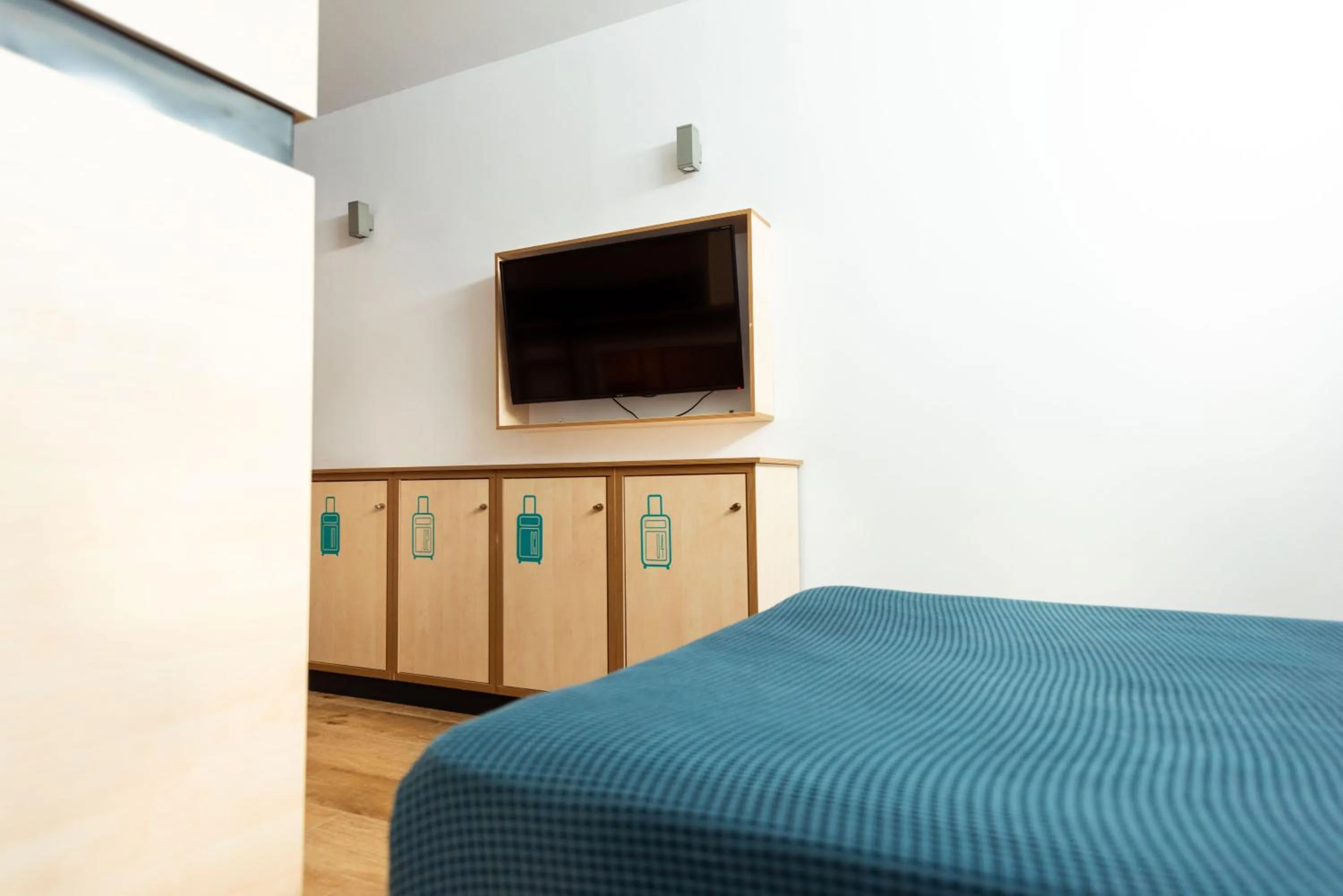 Bed in TAKE SURF Hostel Conil