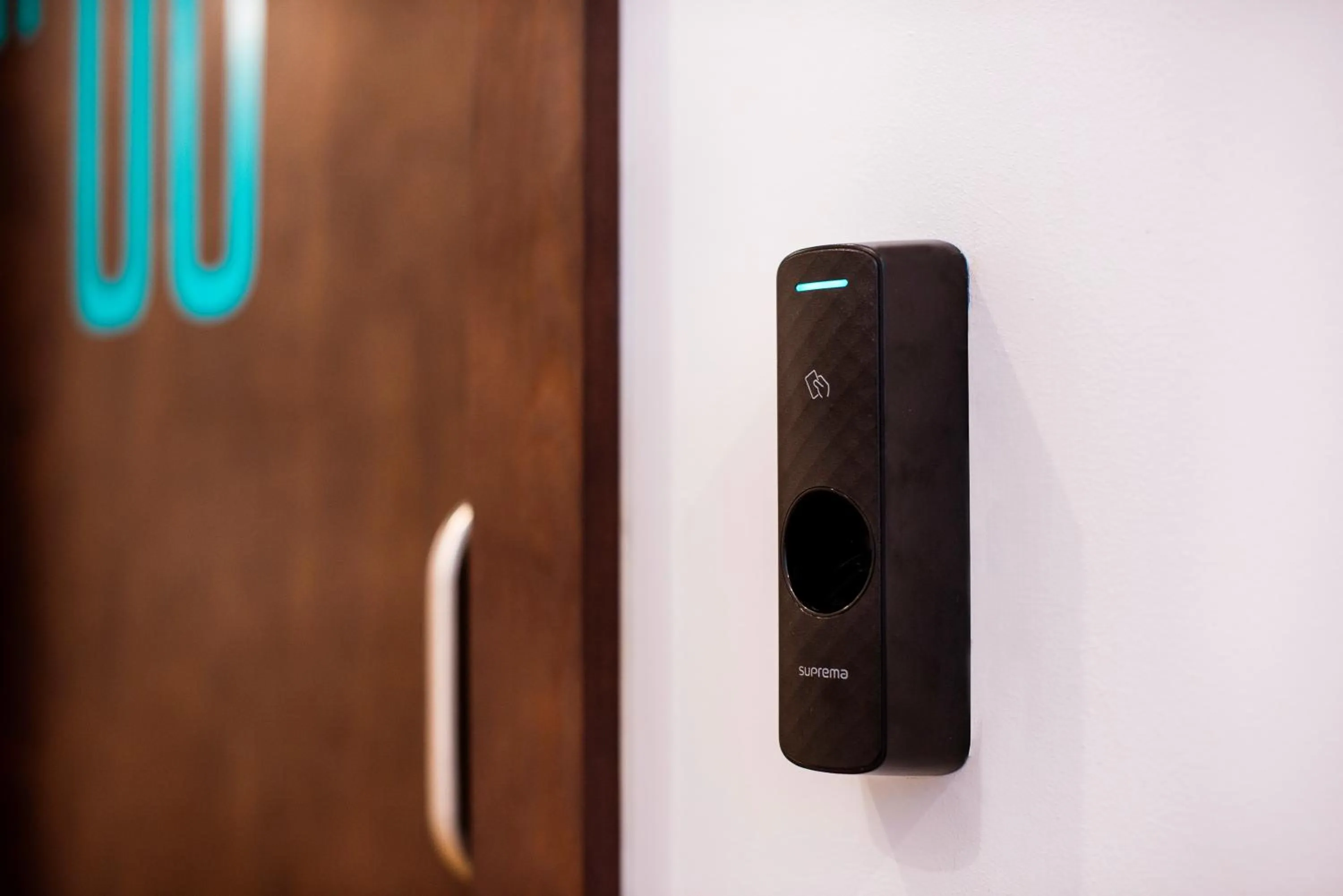 Decorative detail in TAKE SURF Hostel Conil