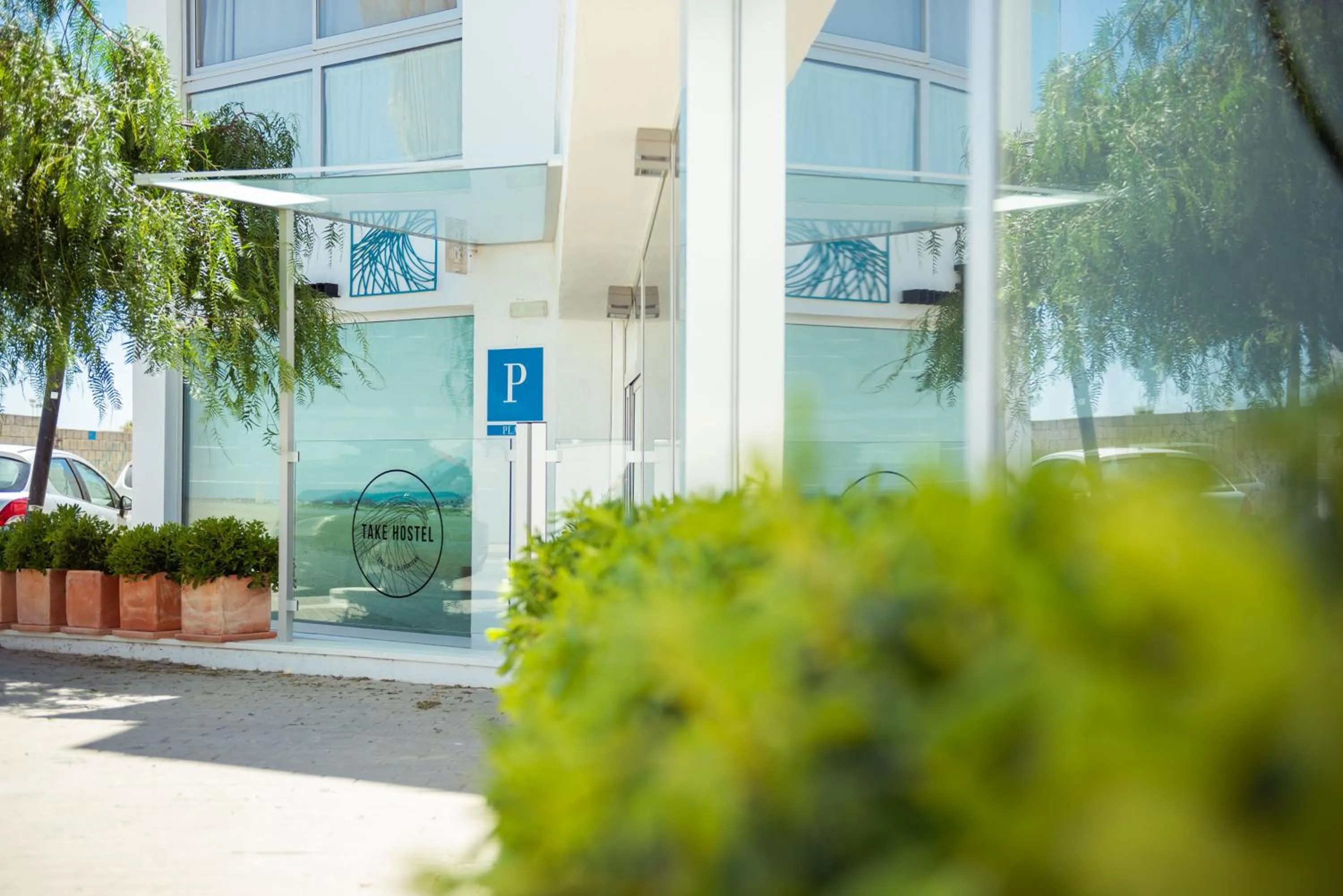 Property building in TAKE SURF Hostel Conil