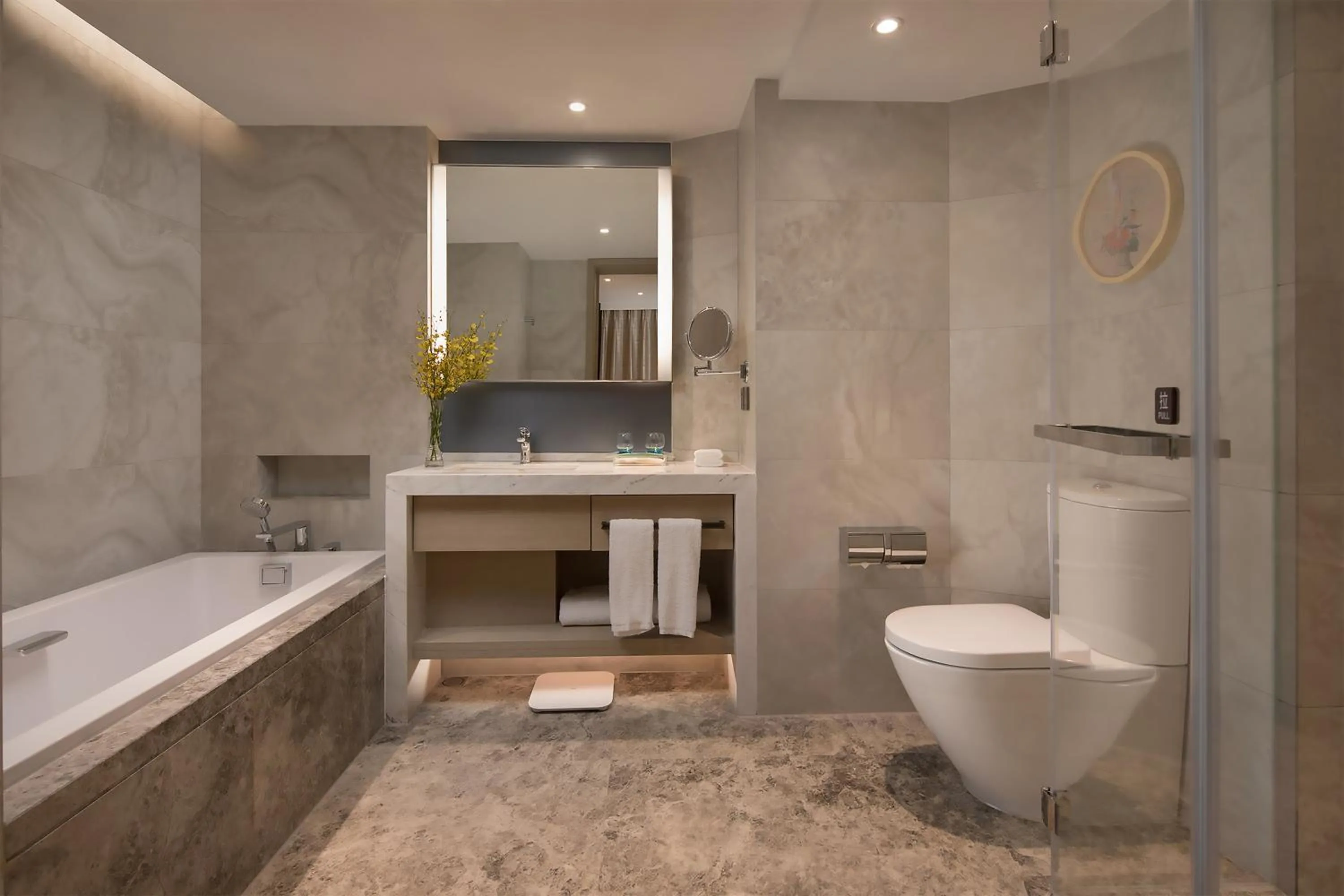 Photo of the whole room in Holiday Inn - Nanjing South Station by IHG