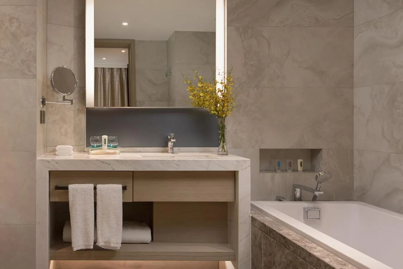 Bathroom in Holiday Inn - Nanjing South Station by IHG