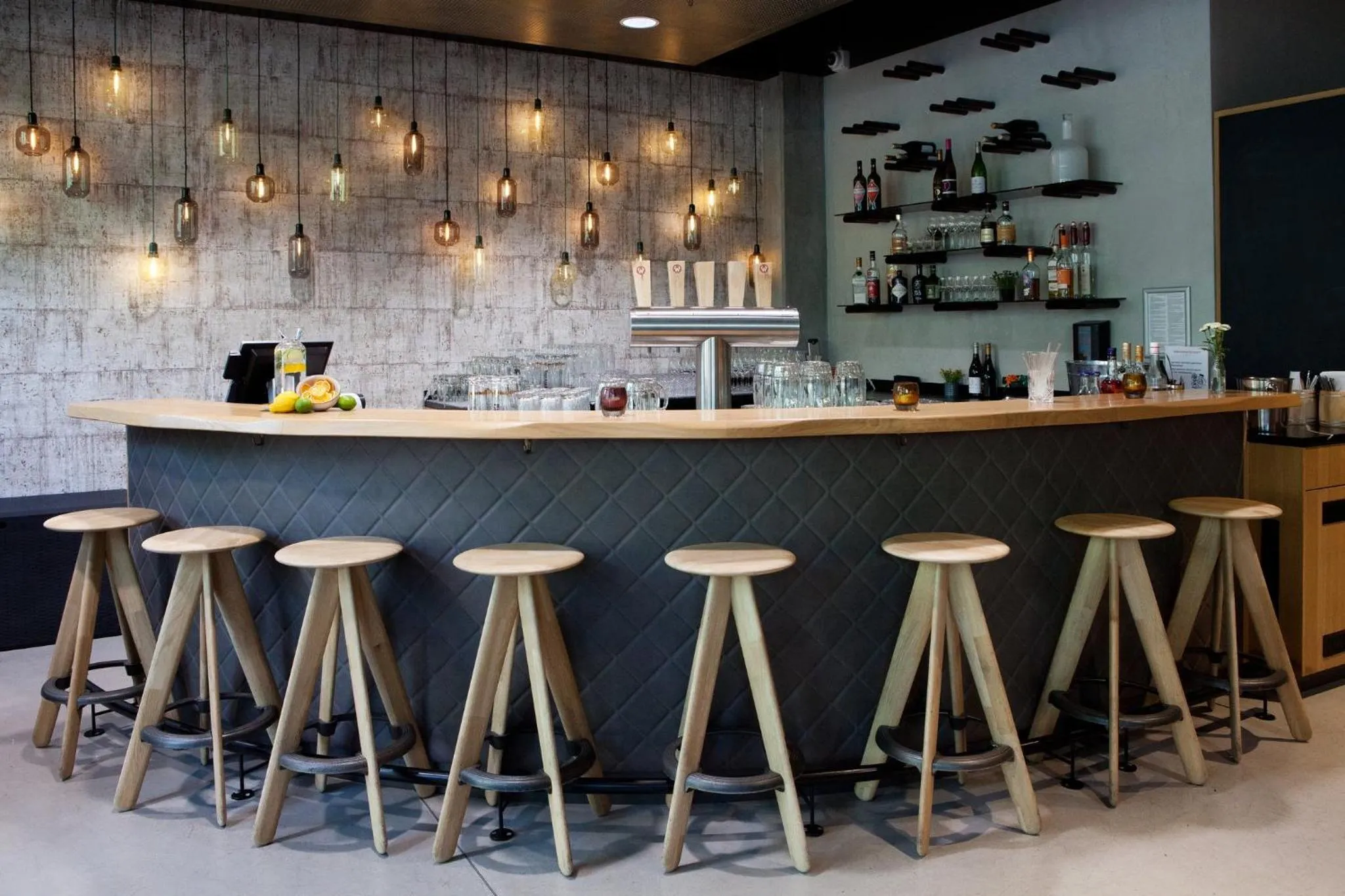 Coffee/tea facilities in Hotel Indigo Berlin - East Side Gallery