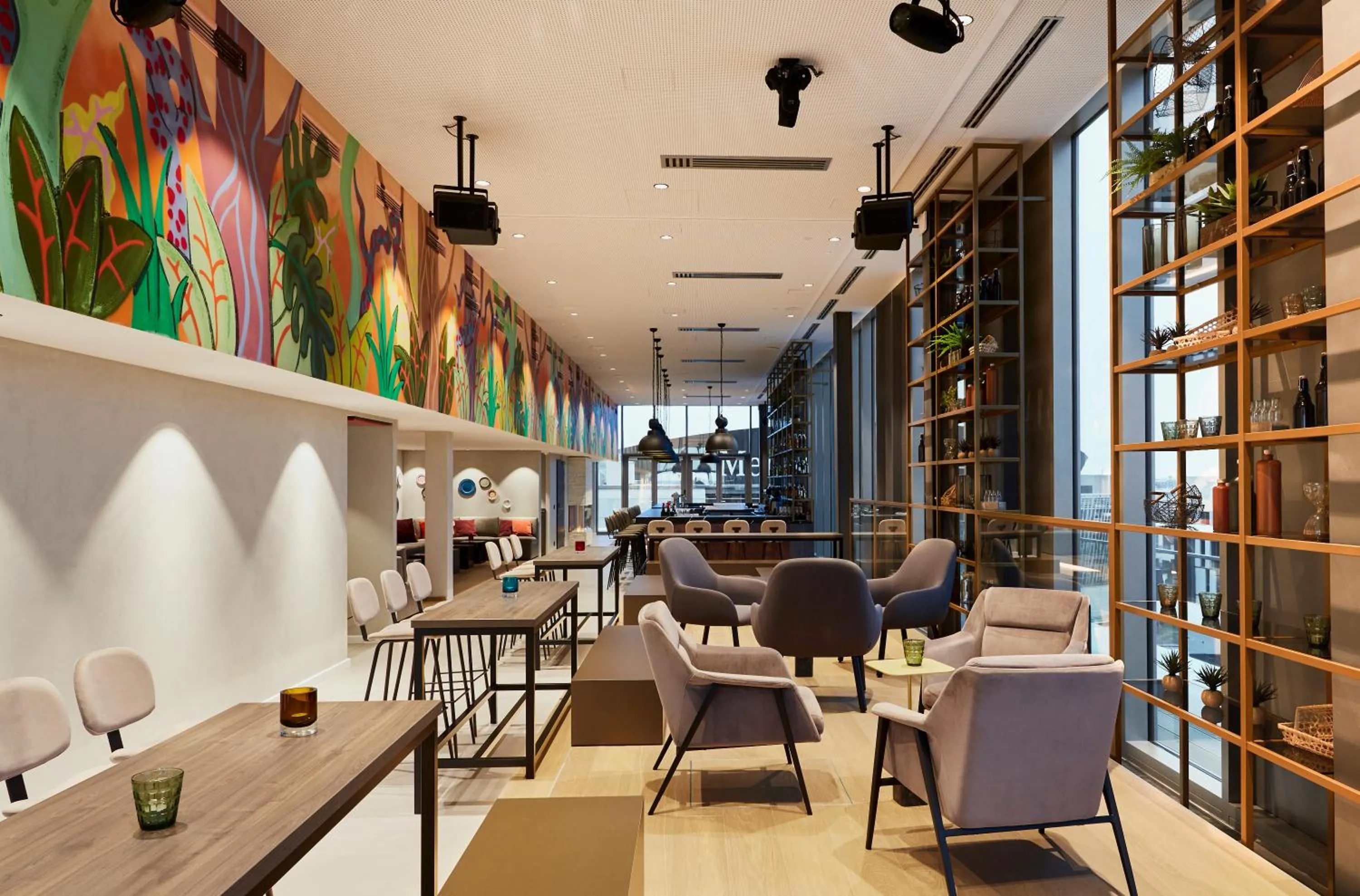 Restaurant/places to eat in Hotel Indigo Berlin - East Side Gallery