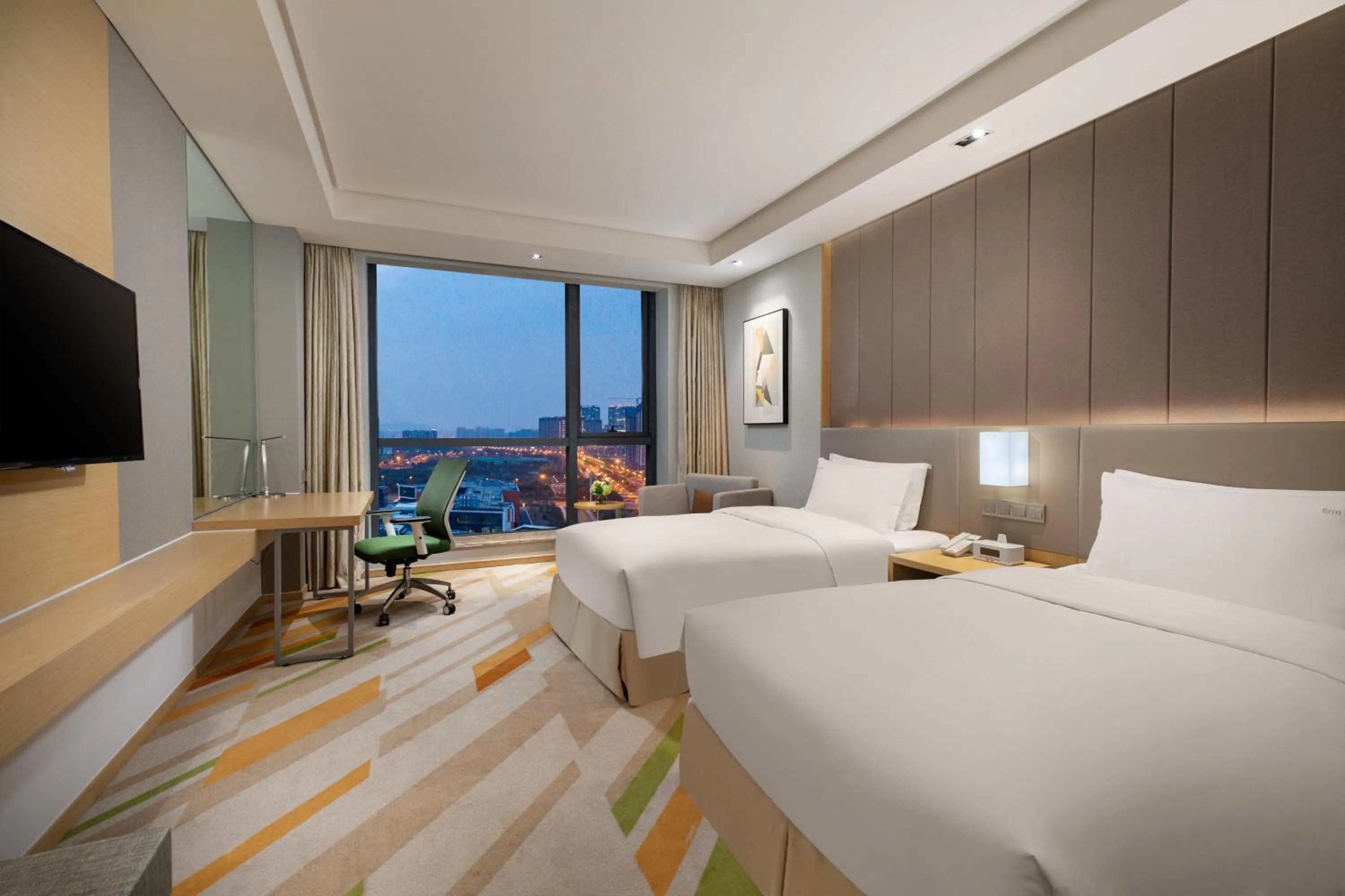 Photo of the whole room, Bed in Holiday Inn Wuxi Taihu New City by IHG