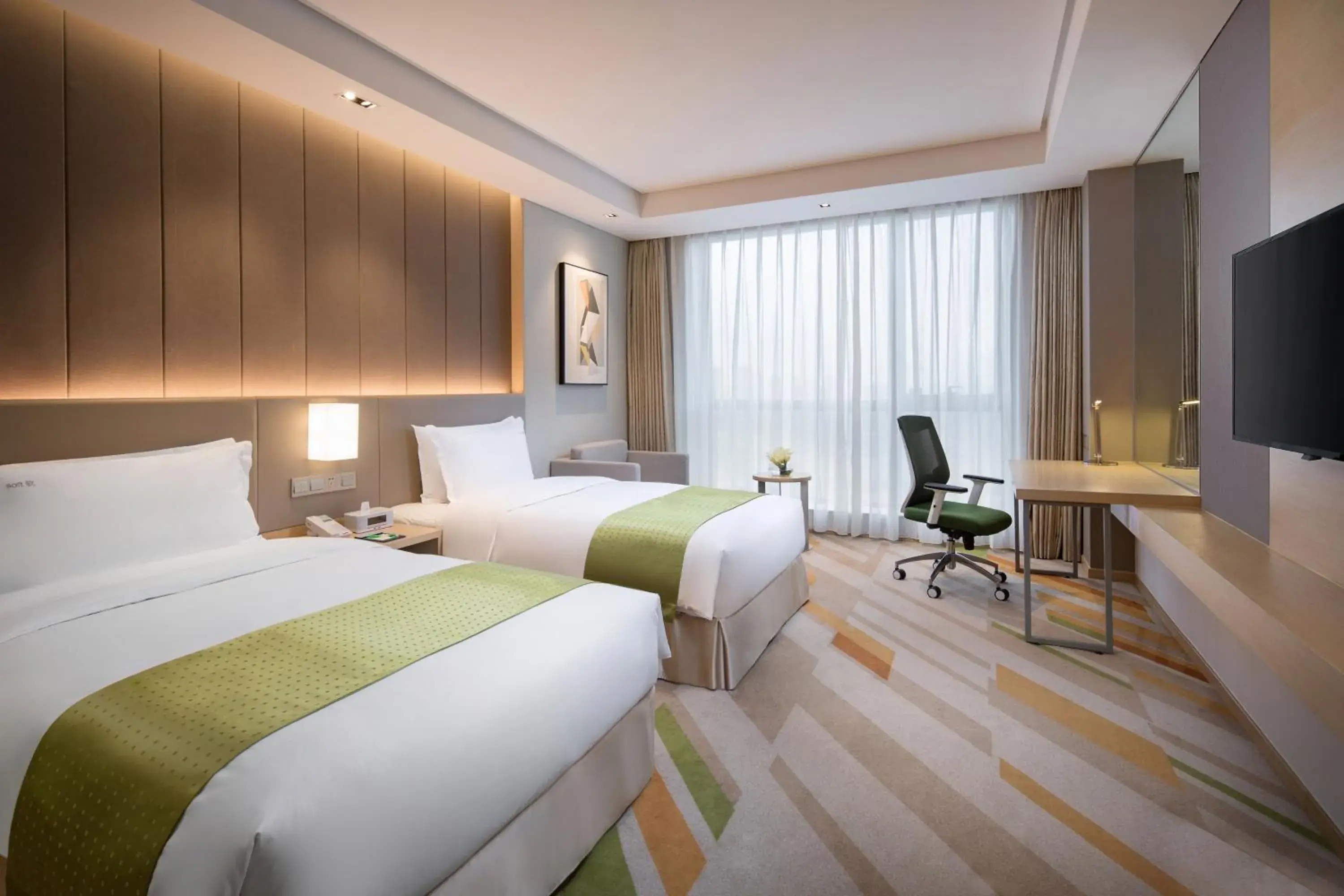 Standard Double Room with Two Double Beds in Holiday Inn Wuxi Taihu New City, an IHG Hotel Standard Double Room with Two Double Beds in Holiday Inn Wuxi Taihu New City, an IHG Hotel