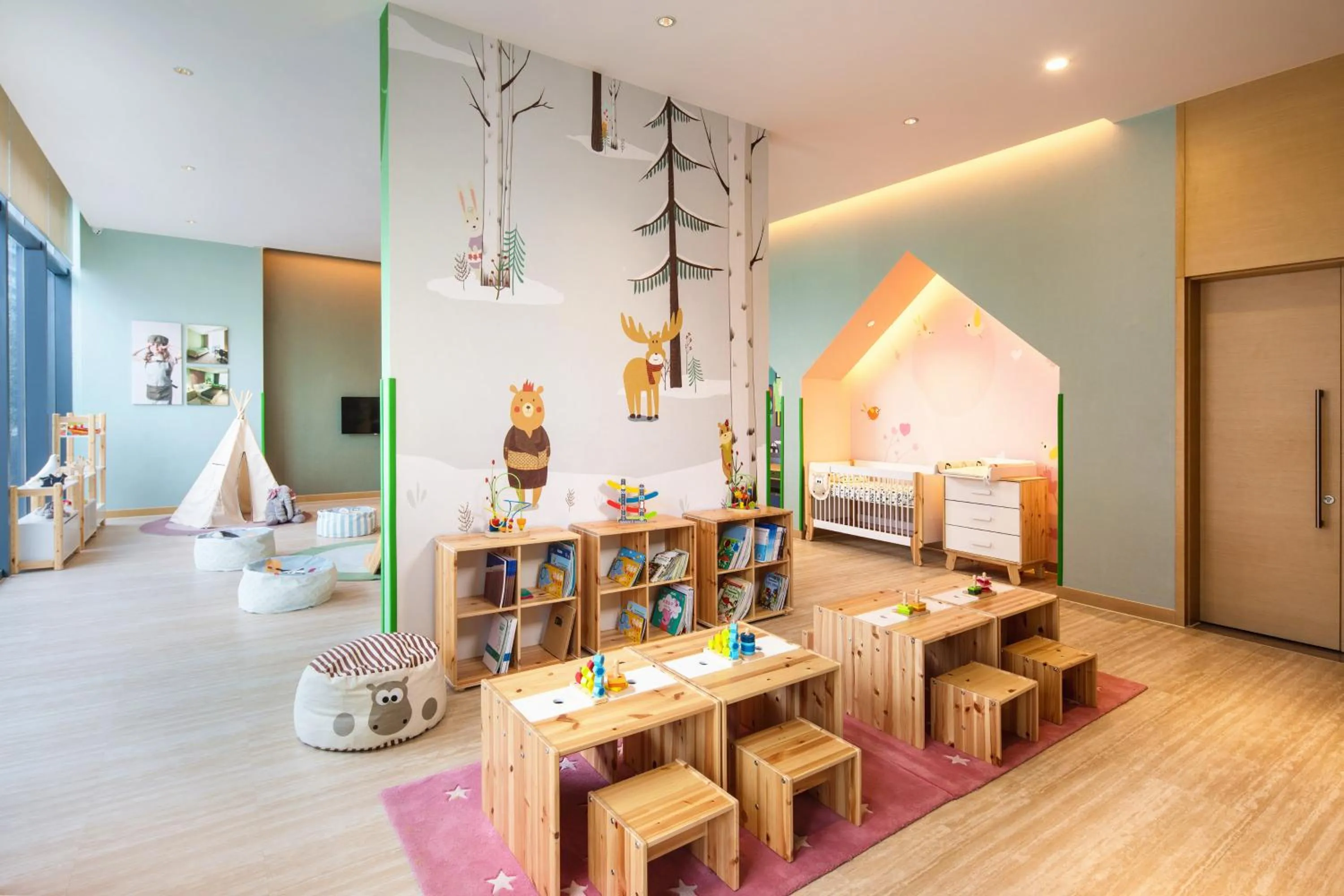 Area and facilities in Holiday Inn Wuxi Taihu New City by IHG