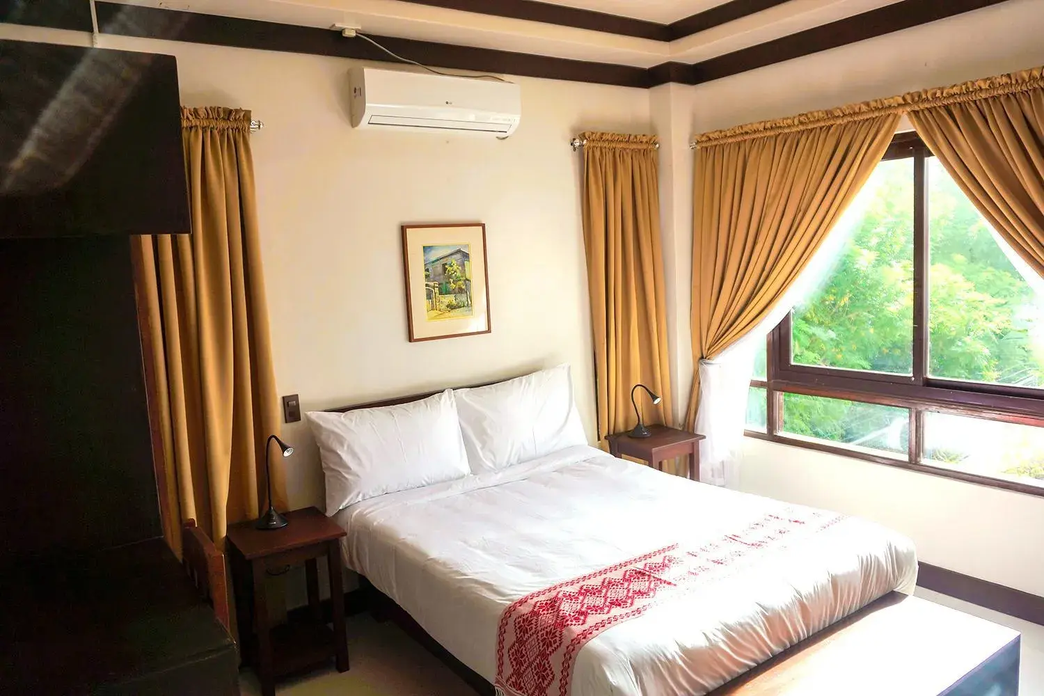 Double Room with Lake View in Veranda Suites and Restaurant Double Room with Lake View in Veranda Suites and Restaurant