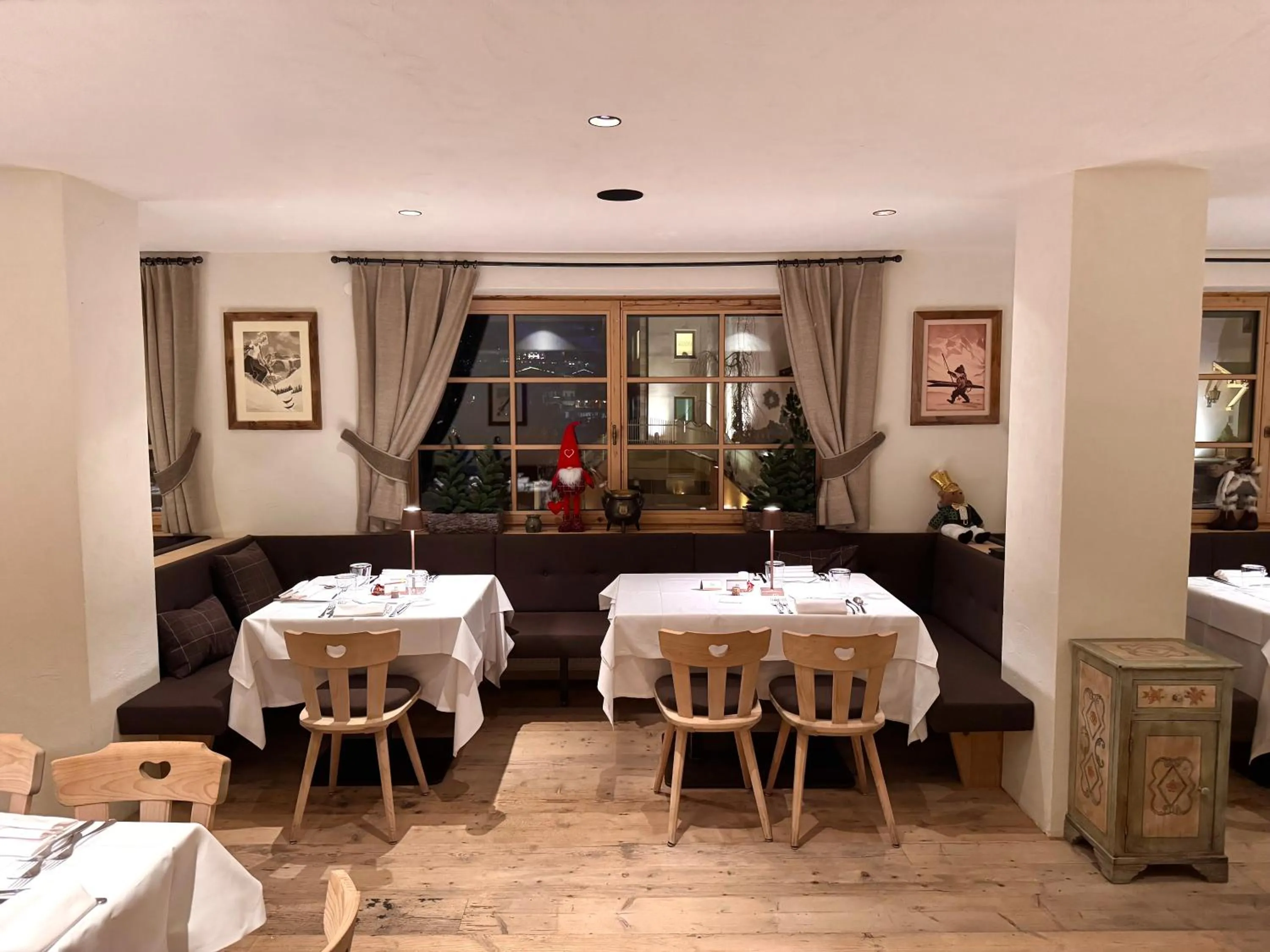 Restaurant/places to eat in Hotel Gran Fanes