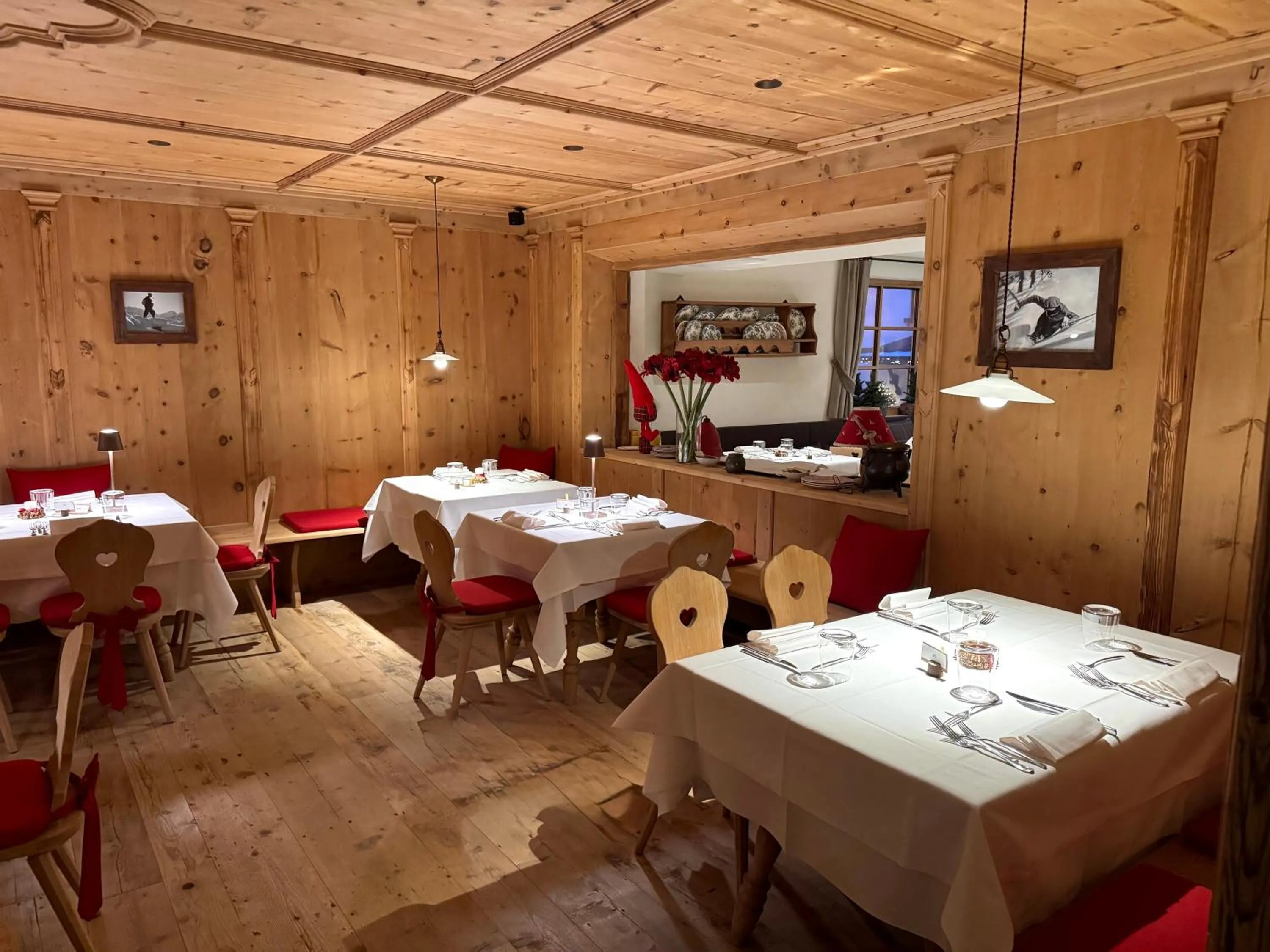 Restaurant/places to eat in Hotel Gran Fanes