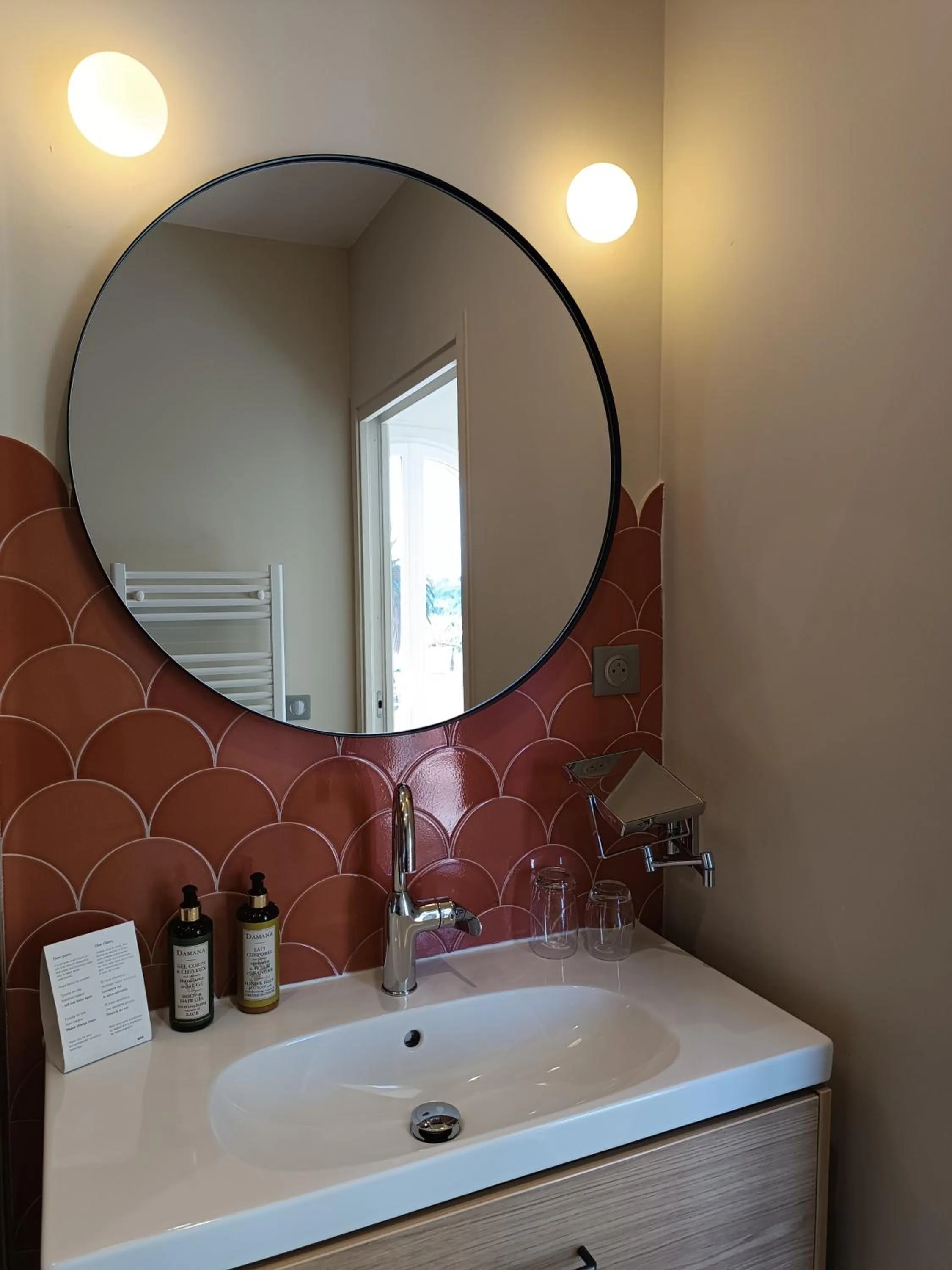 Bathroom in Les Galets Hôtel et B&B