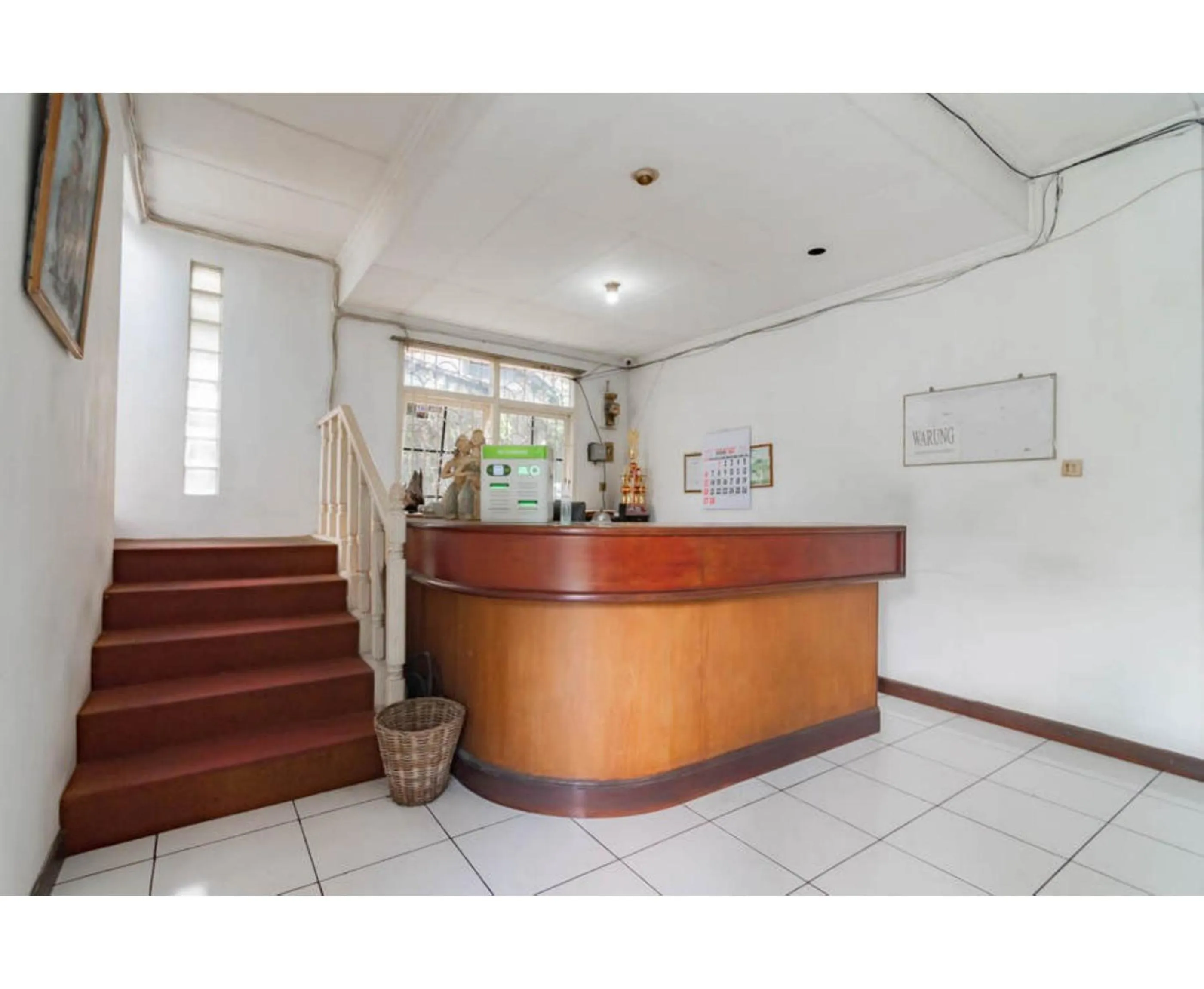 Lobby or reception in Pall Inn Puncak Mitra RedDoorz