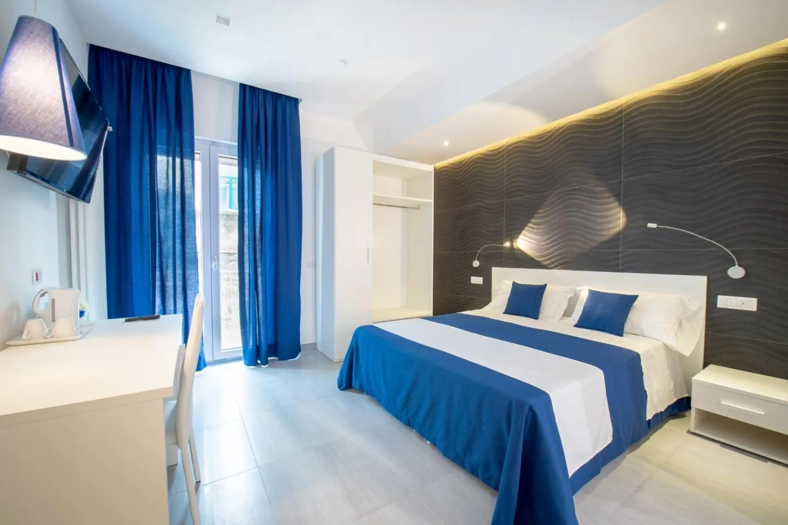 Photo of the whole room, Bed in Il Siculo