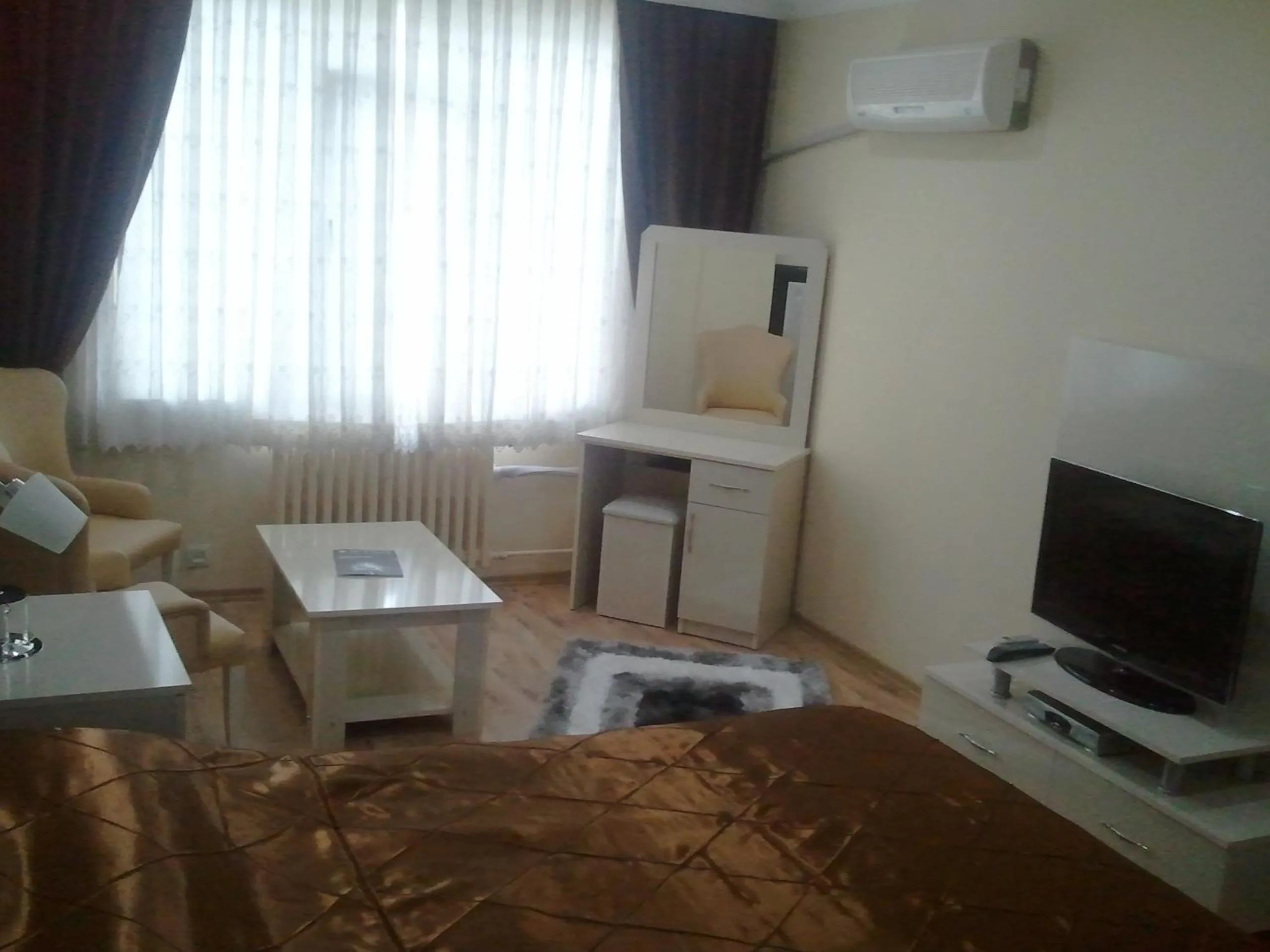 Photo of the whole room in Cmr Aydogan Hotel