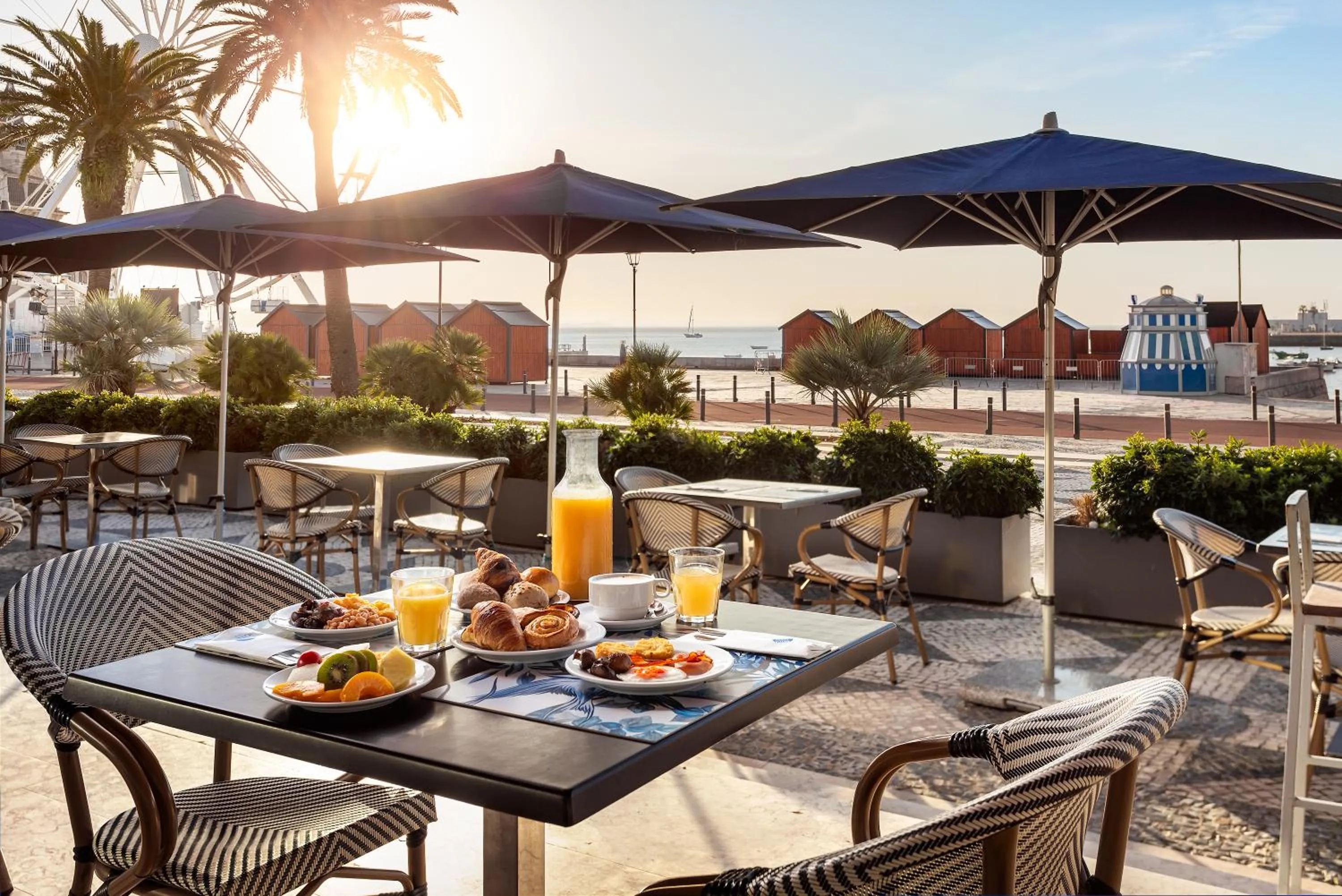 Restaurant/places to eat in Hotel Baia