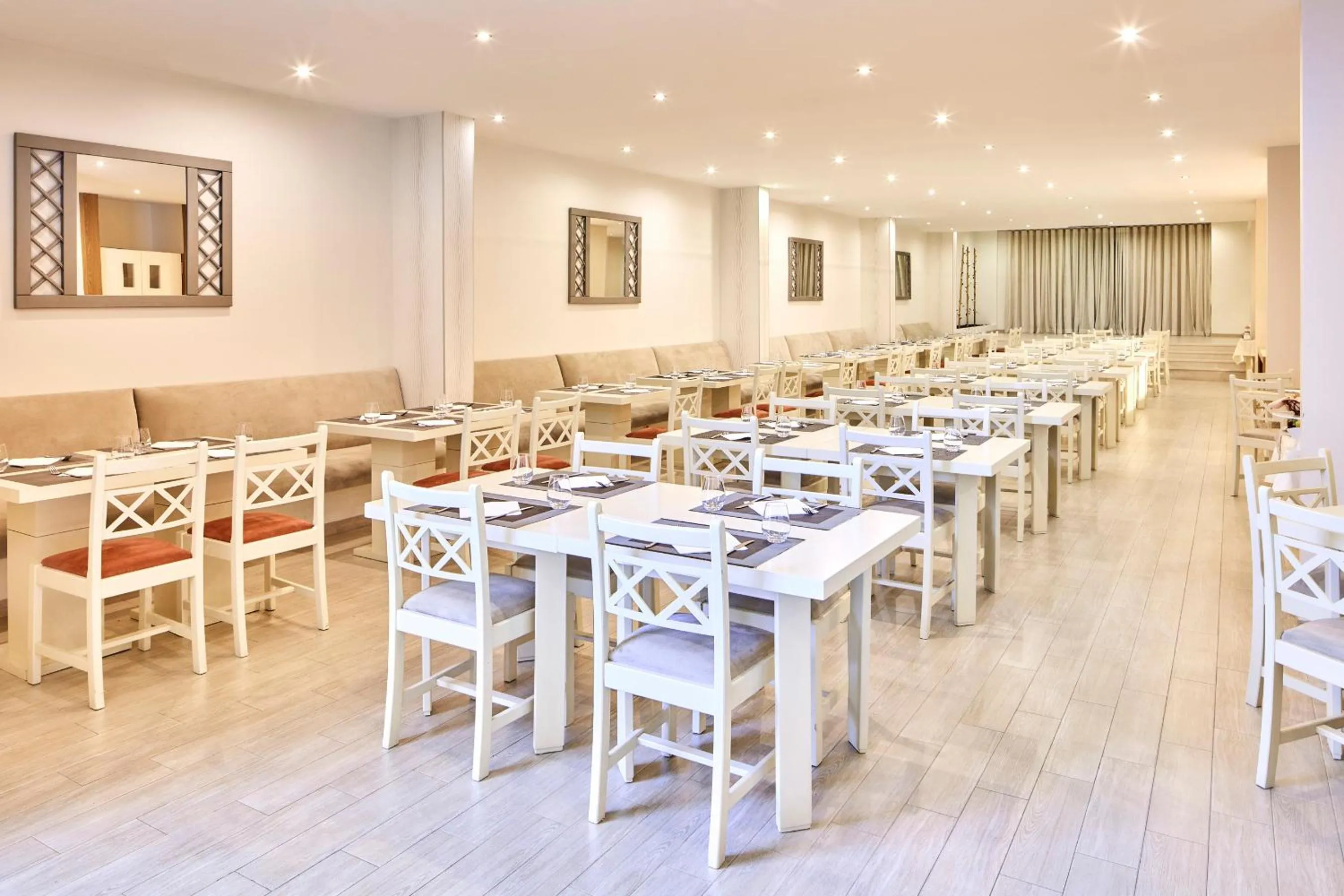 Restaurant/places to eat in Santa Eulalia Hotel & Spa