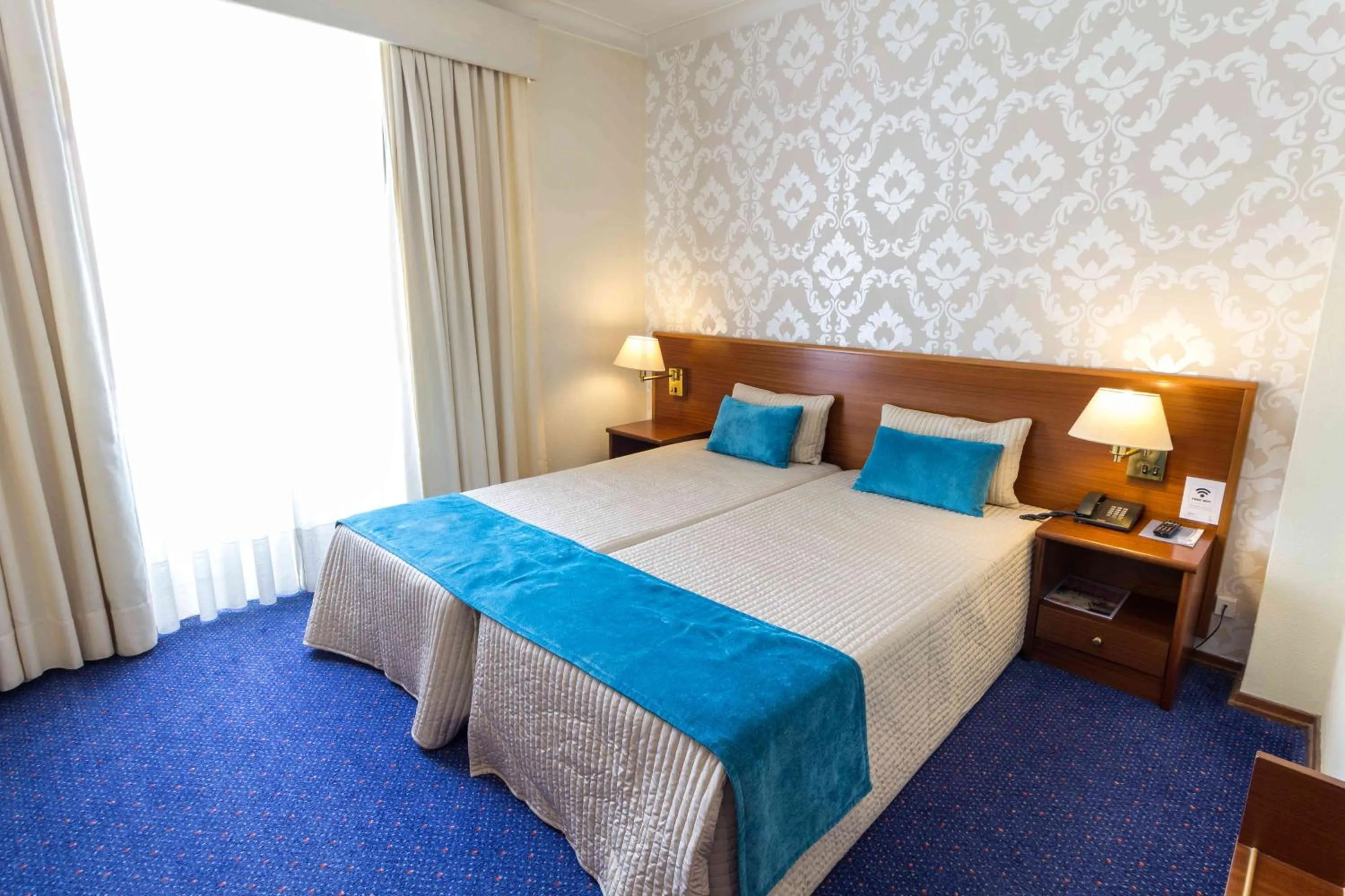 Bed in Hotel Eurosol Gouveia