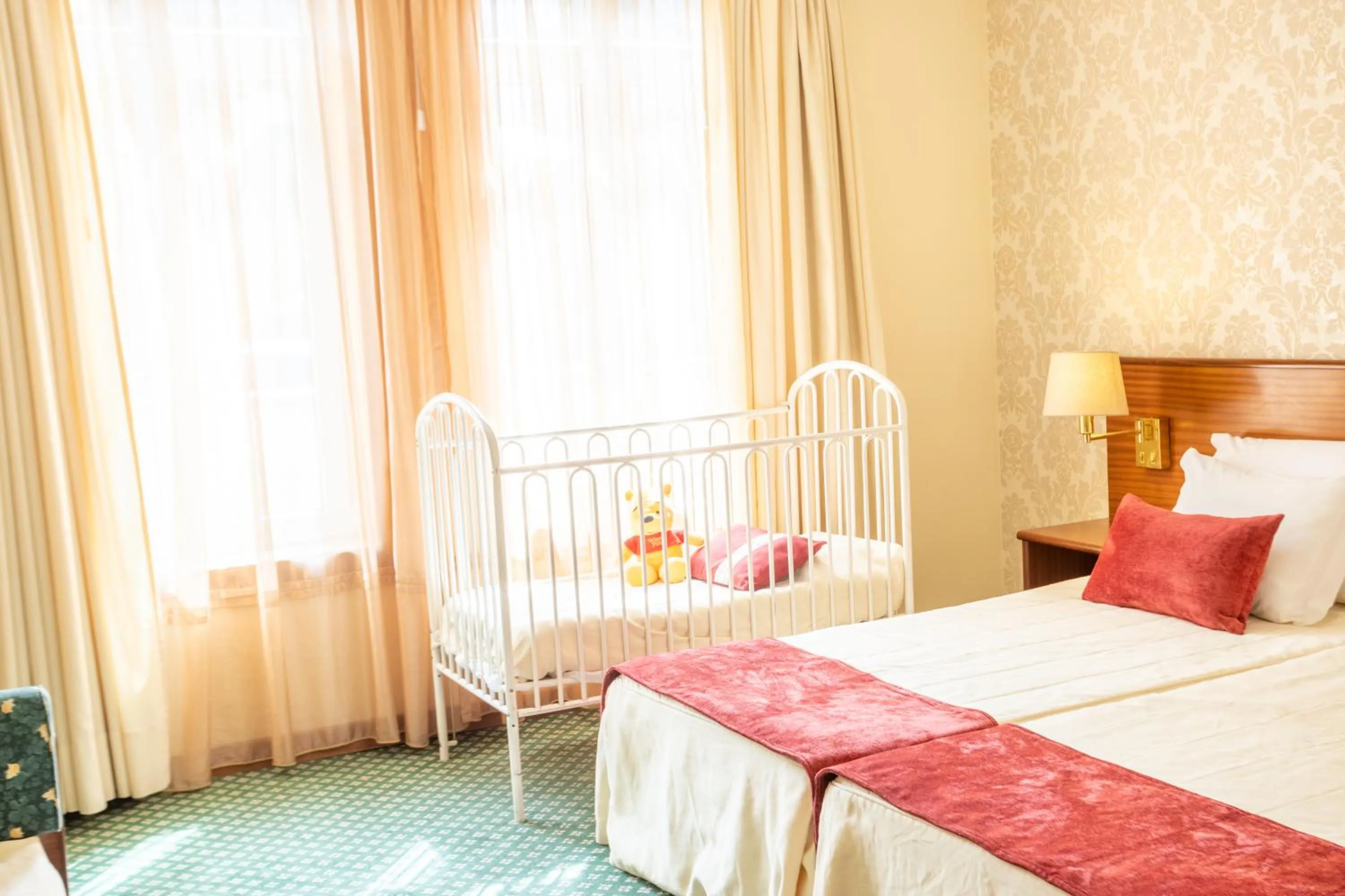 Bed in Hotel Eurosol Gouveia