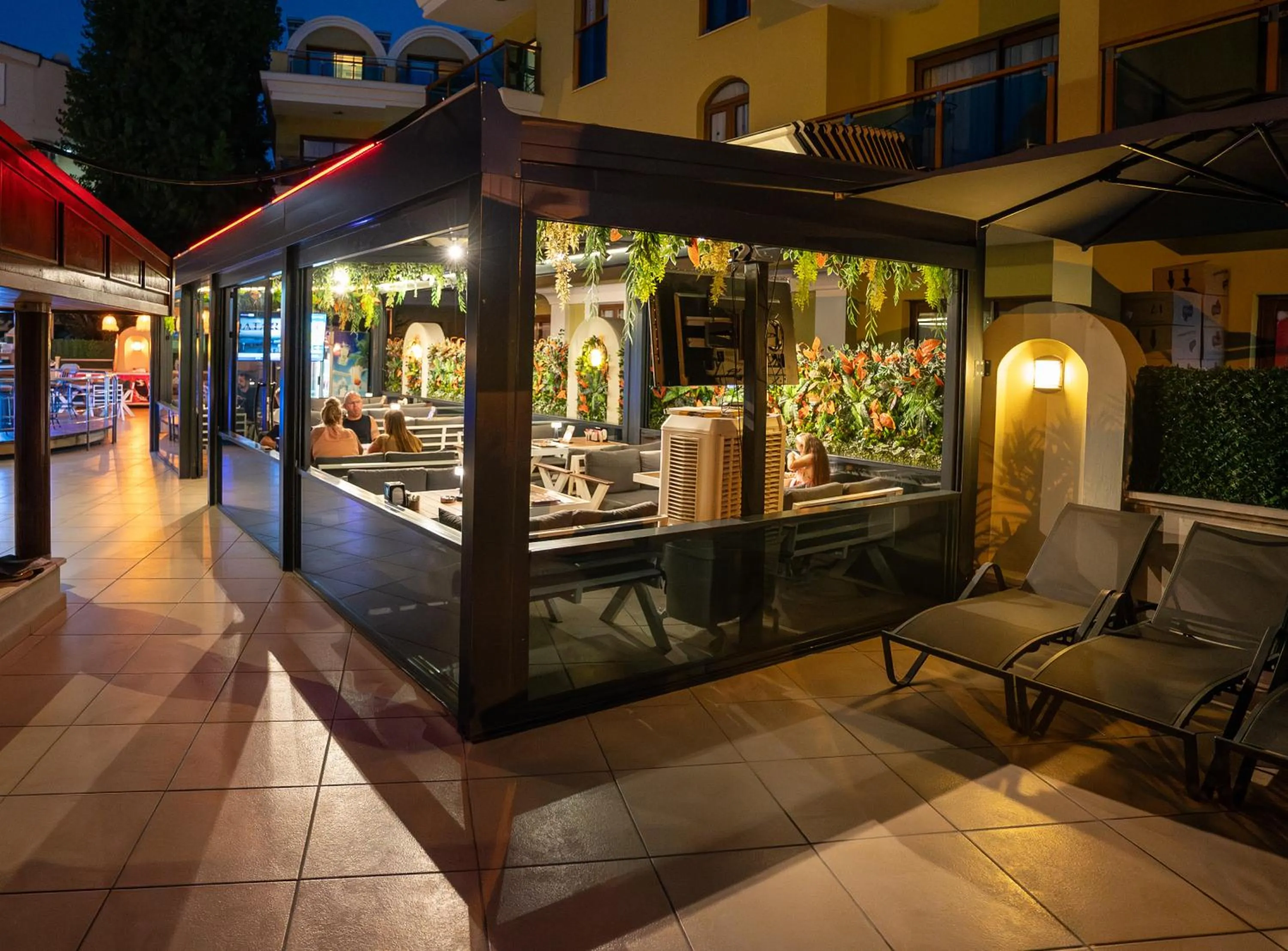 Club Karakas Apart Otel