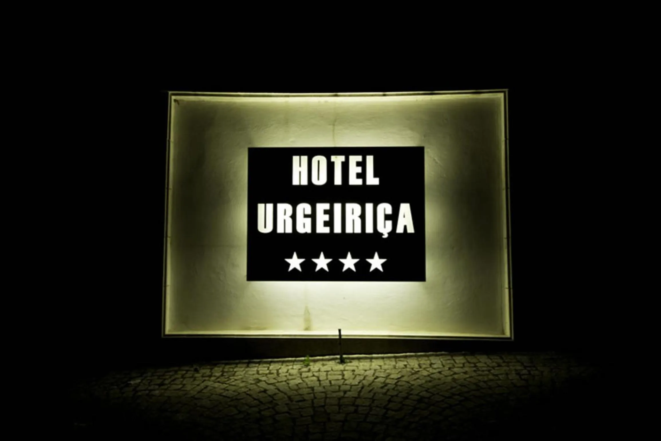 Facade/entrance in Hotel Urgeirica