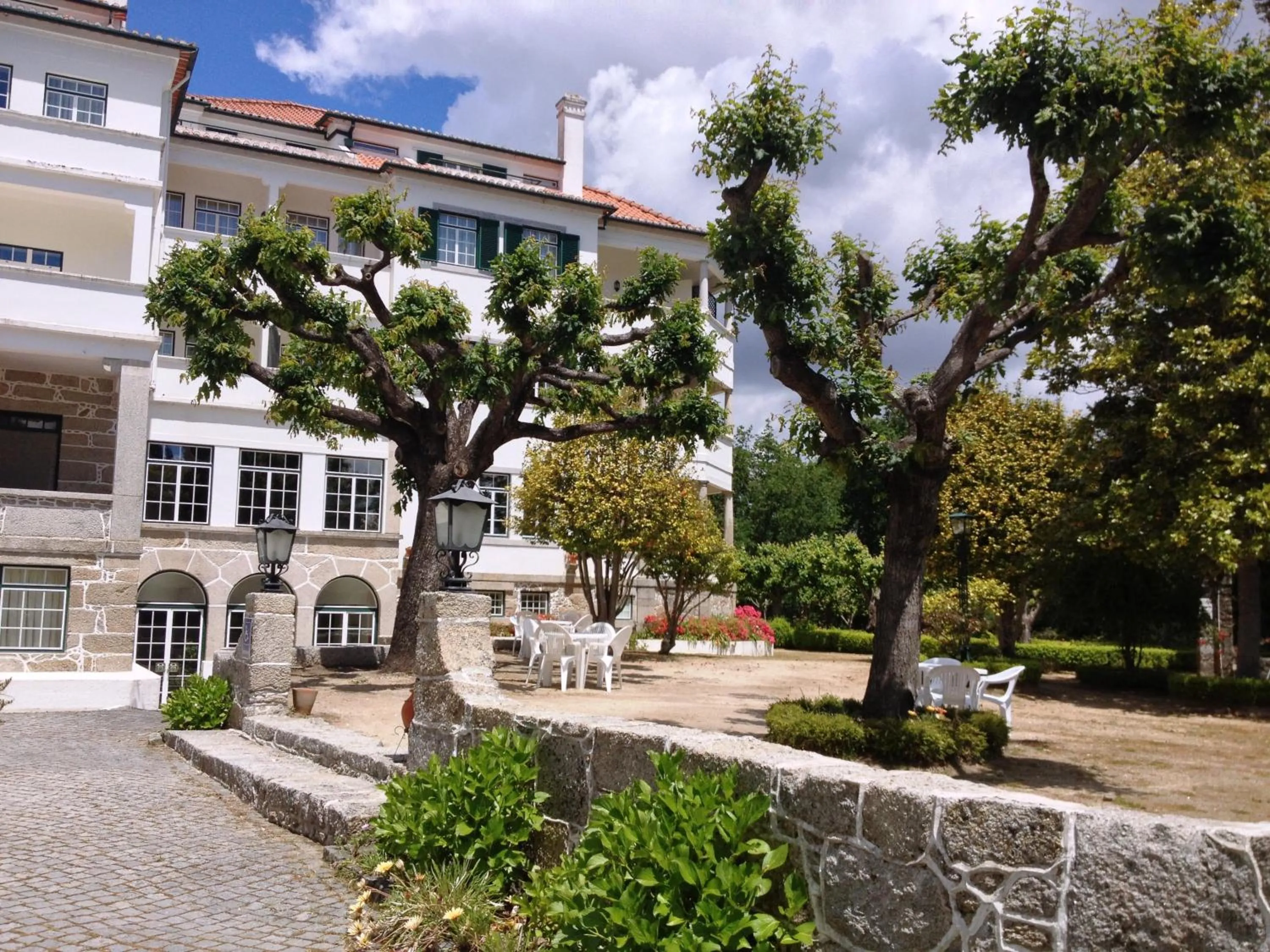 Property building in Hotel Urgeirica