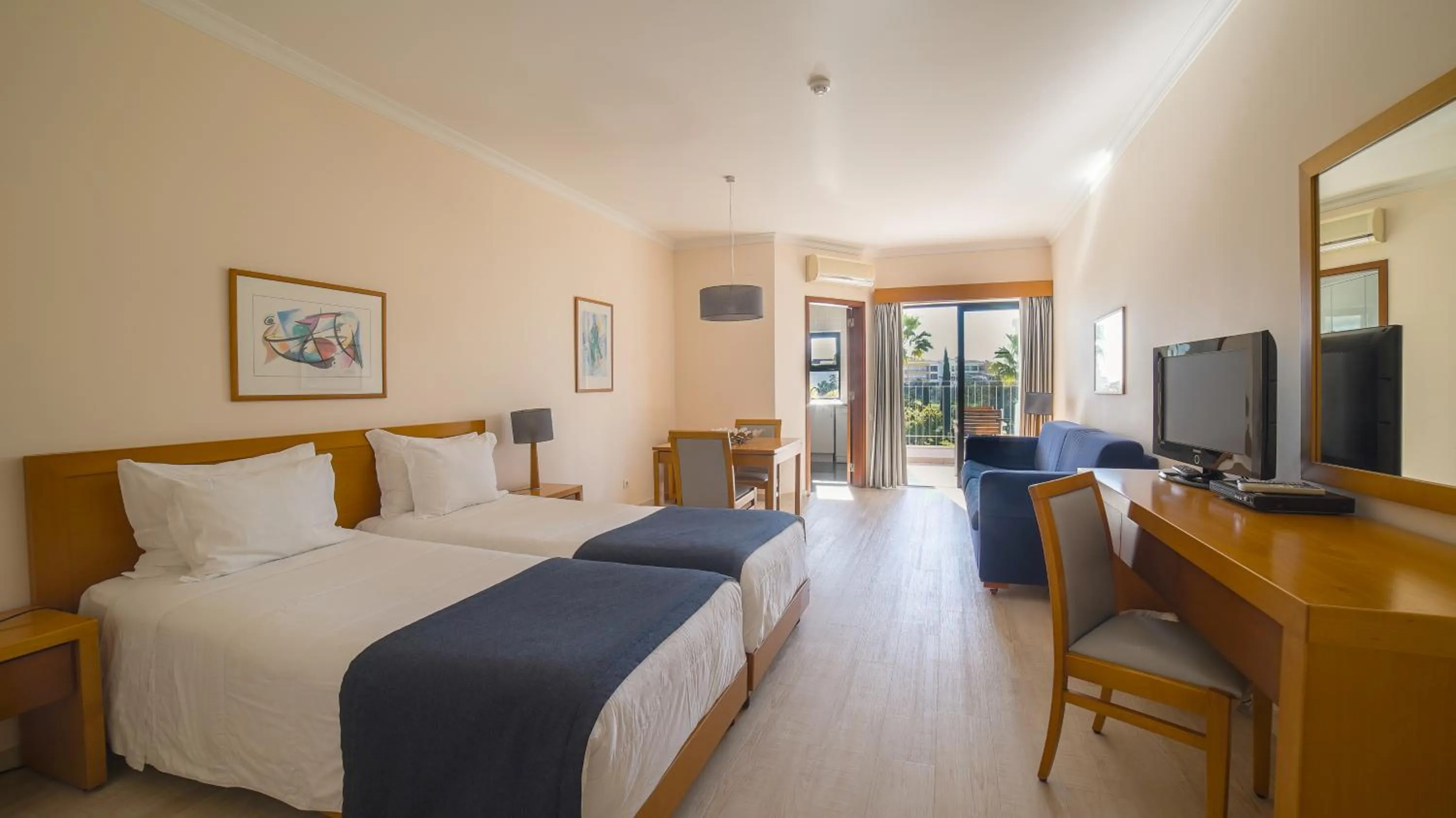 Living room, Bed in Vila Petra