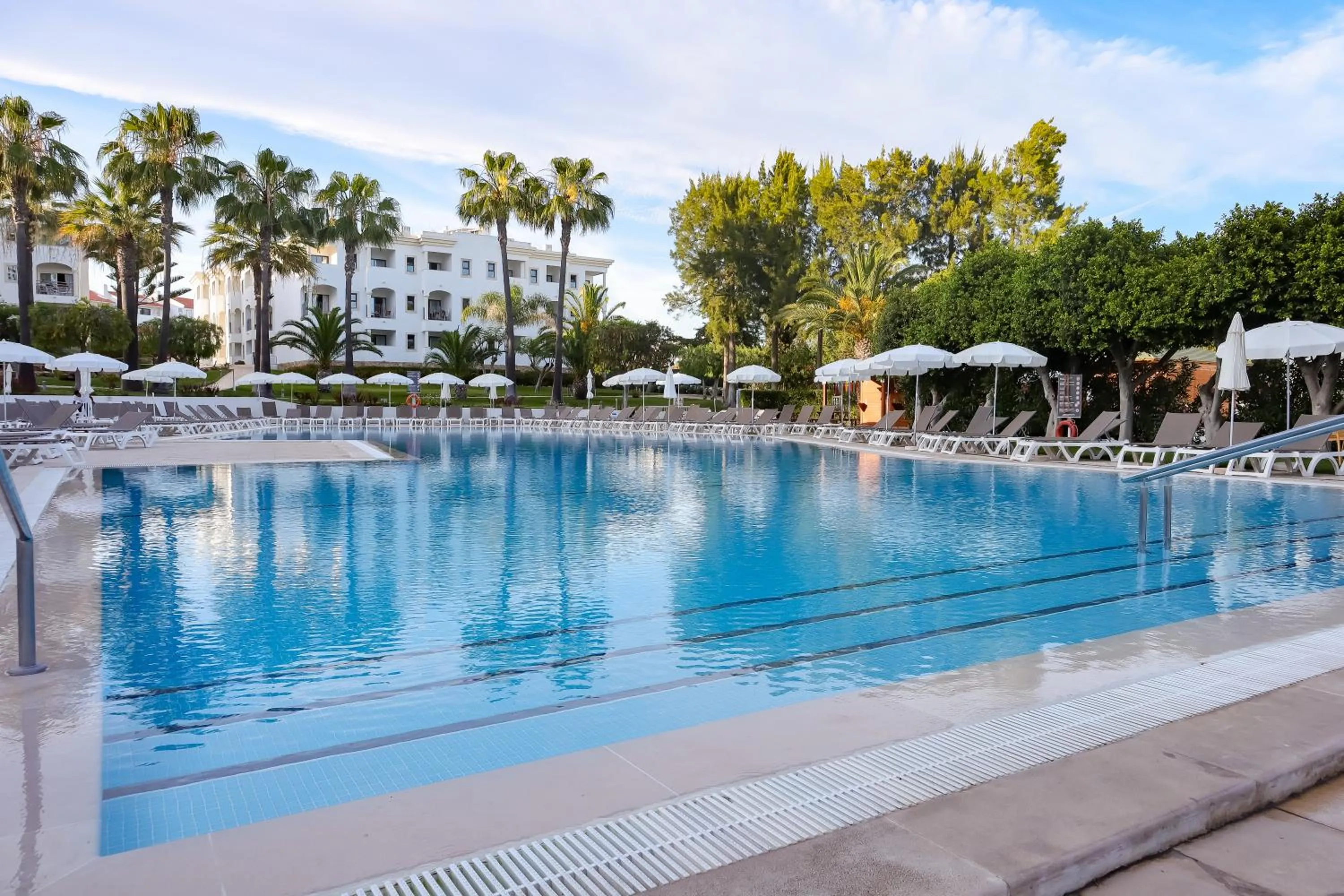 Property building in Vila Petra