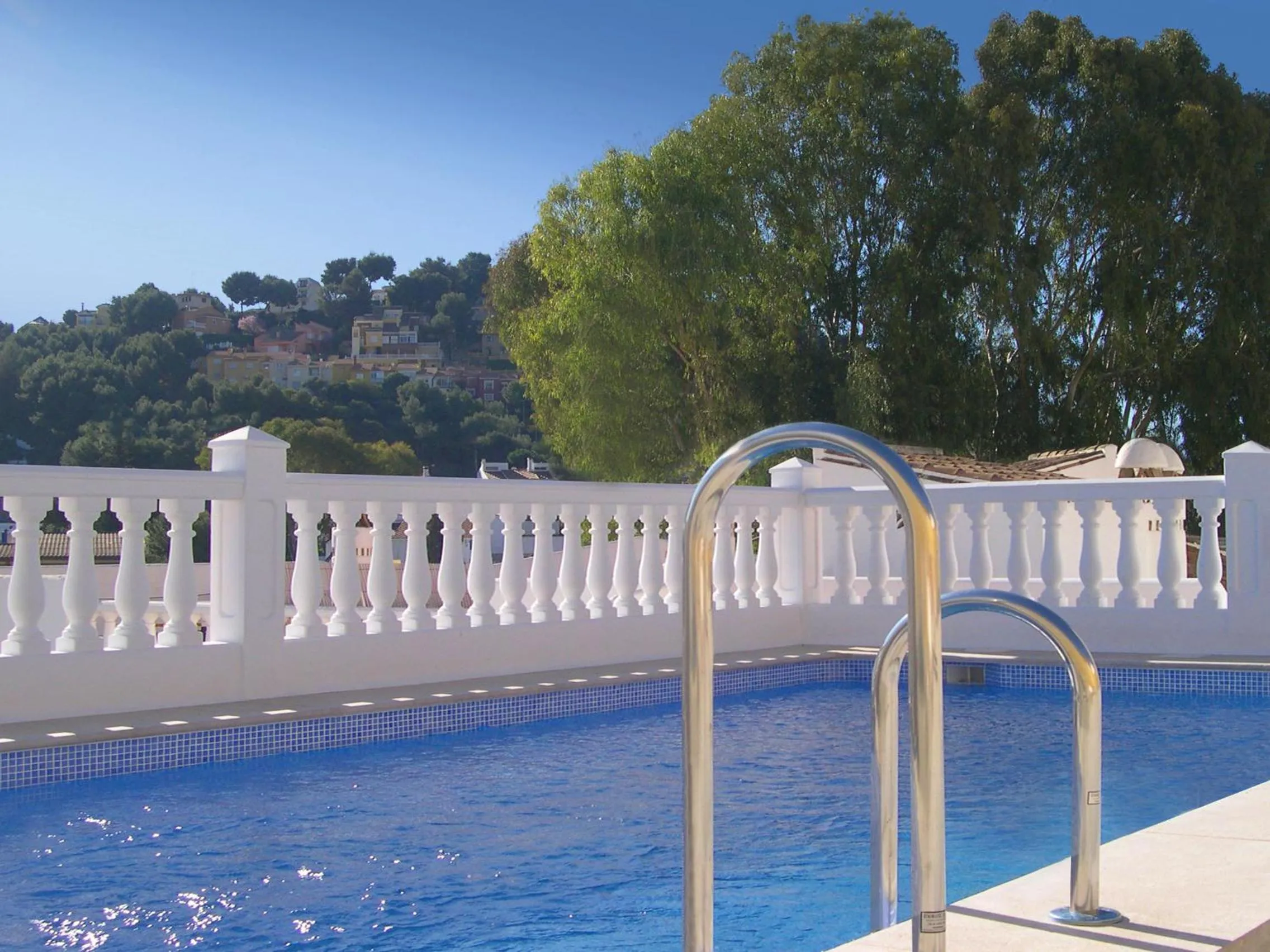 Swimming pool in Apartamentos Turísticos La Mundial