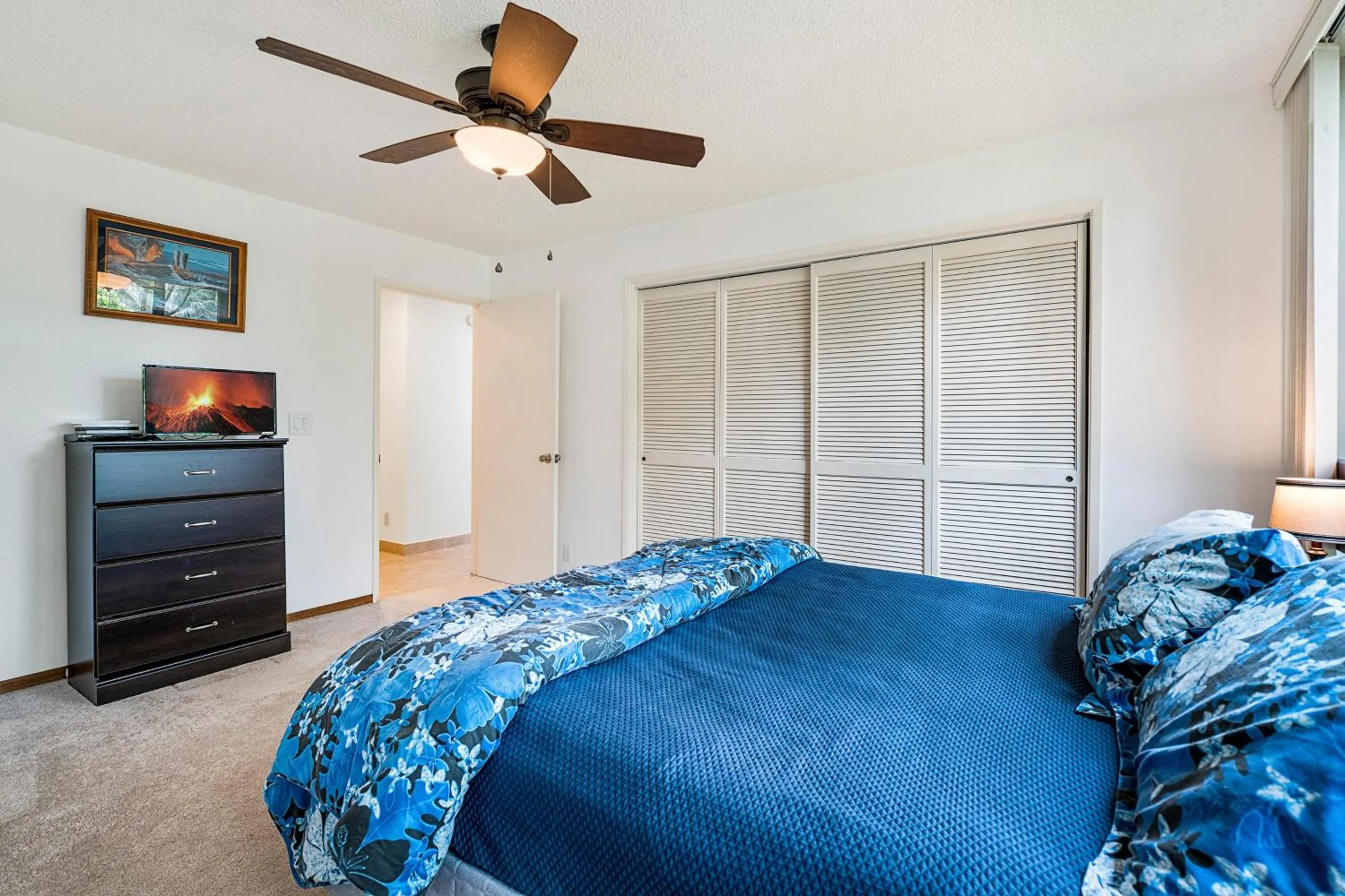 Bed in Keauhou Kona Surf & Racquet Club #6-104