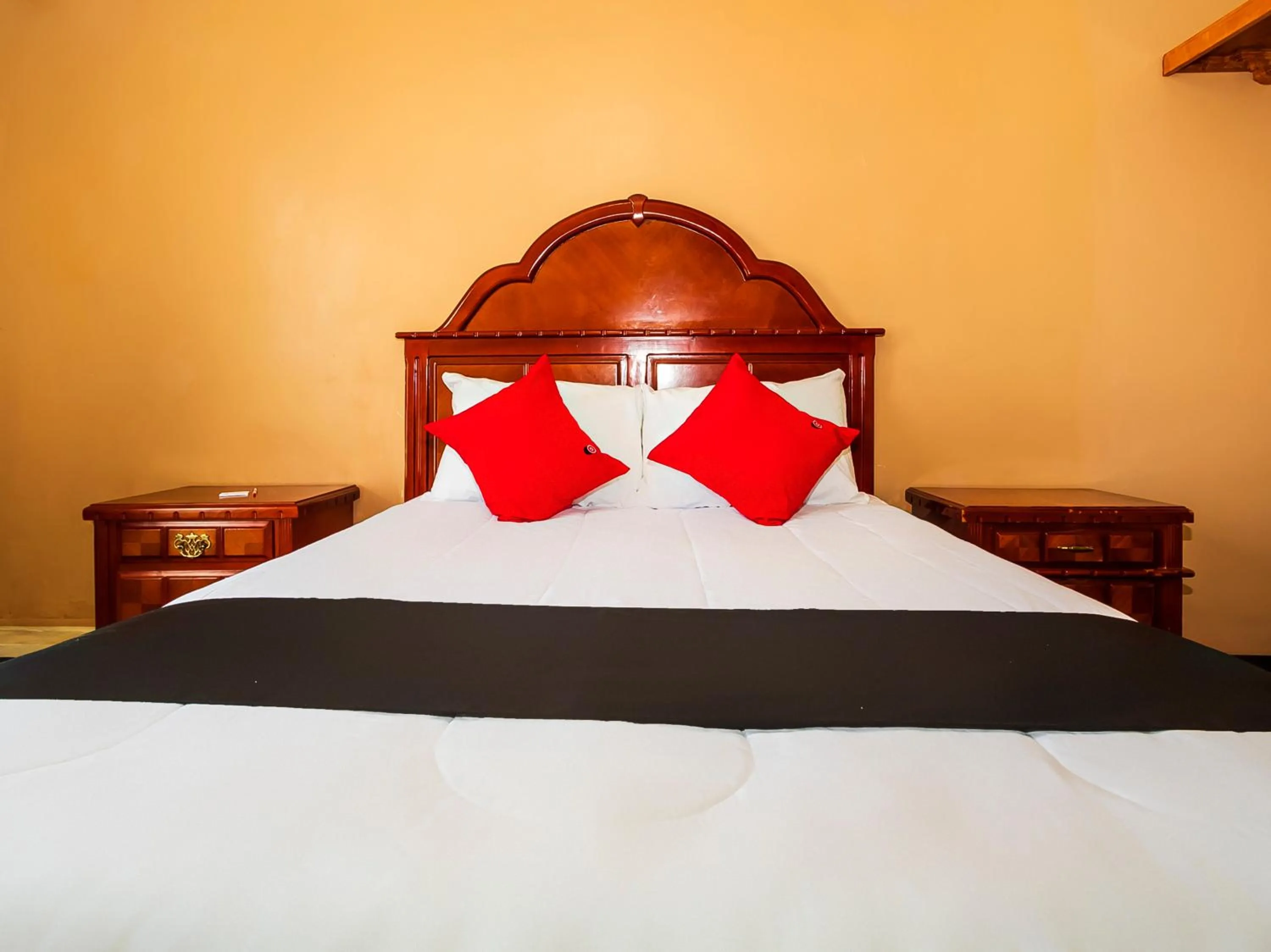 Bedroom, Bed in Hotel De La Loma