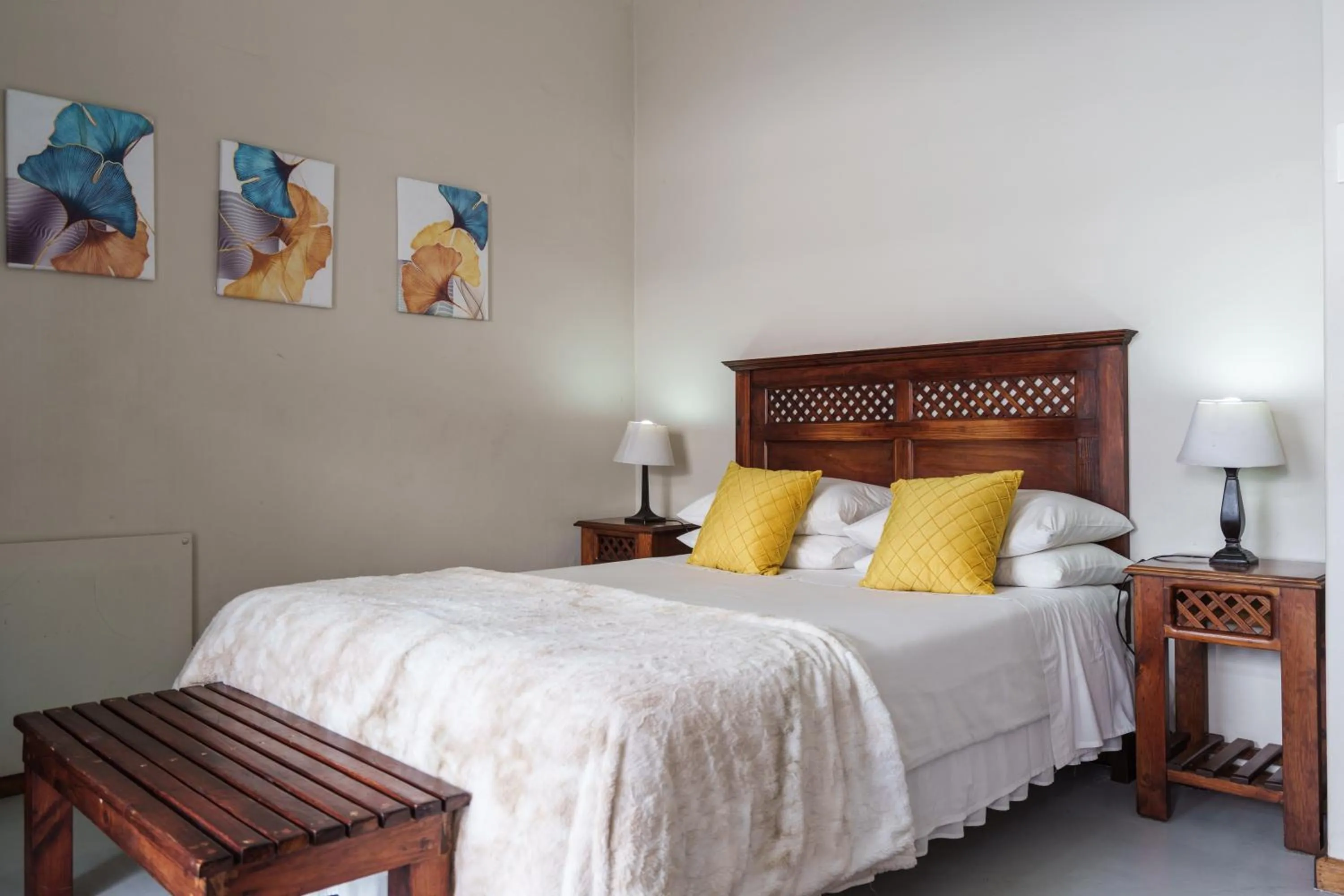 Bedroom, Bed in Be My Guest Lodge