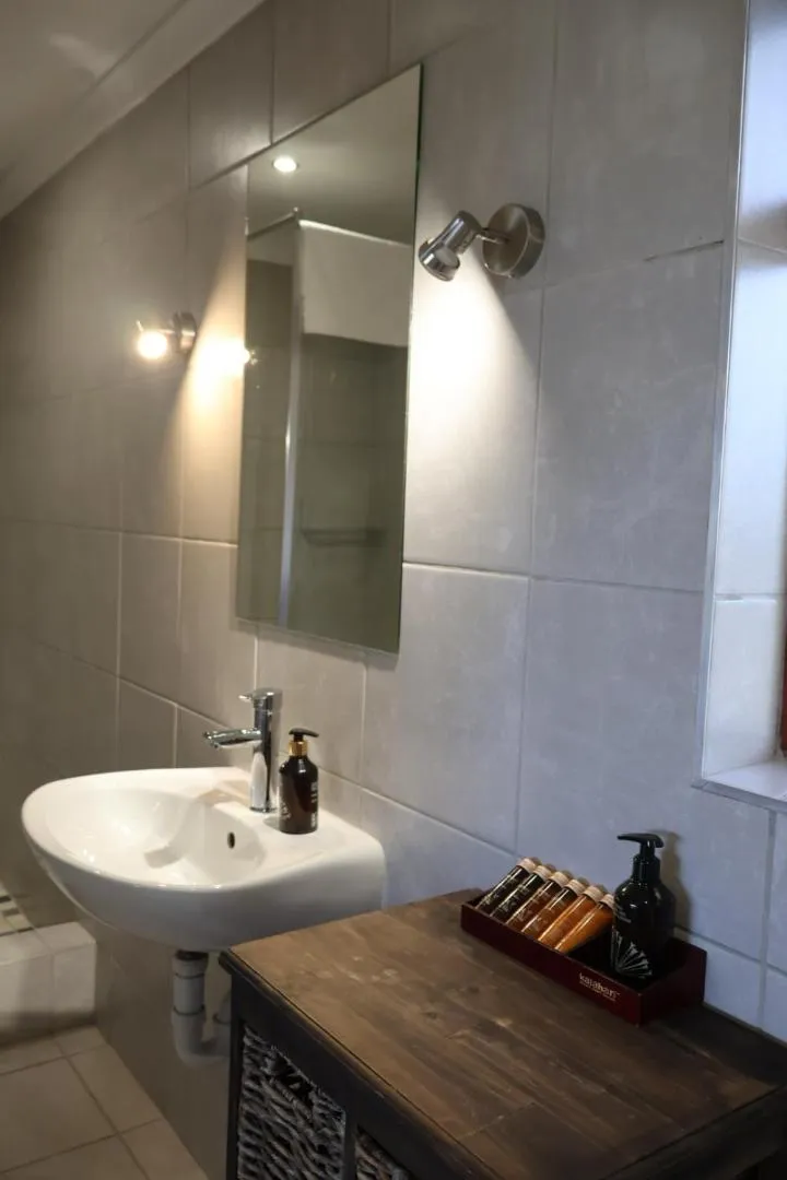 The Country Guesthouse