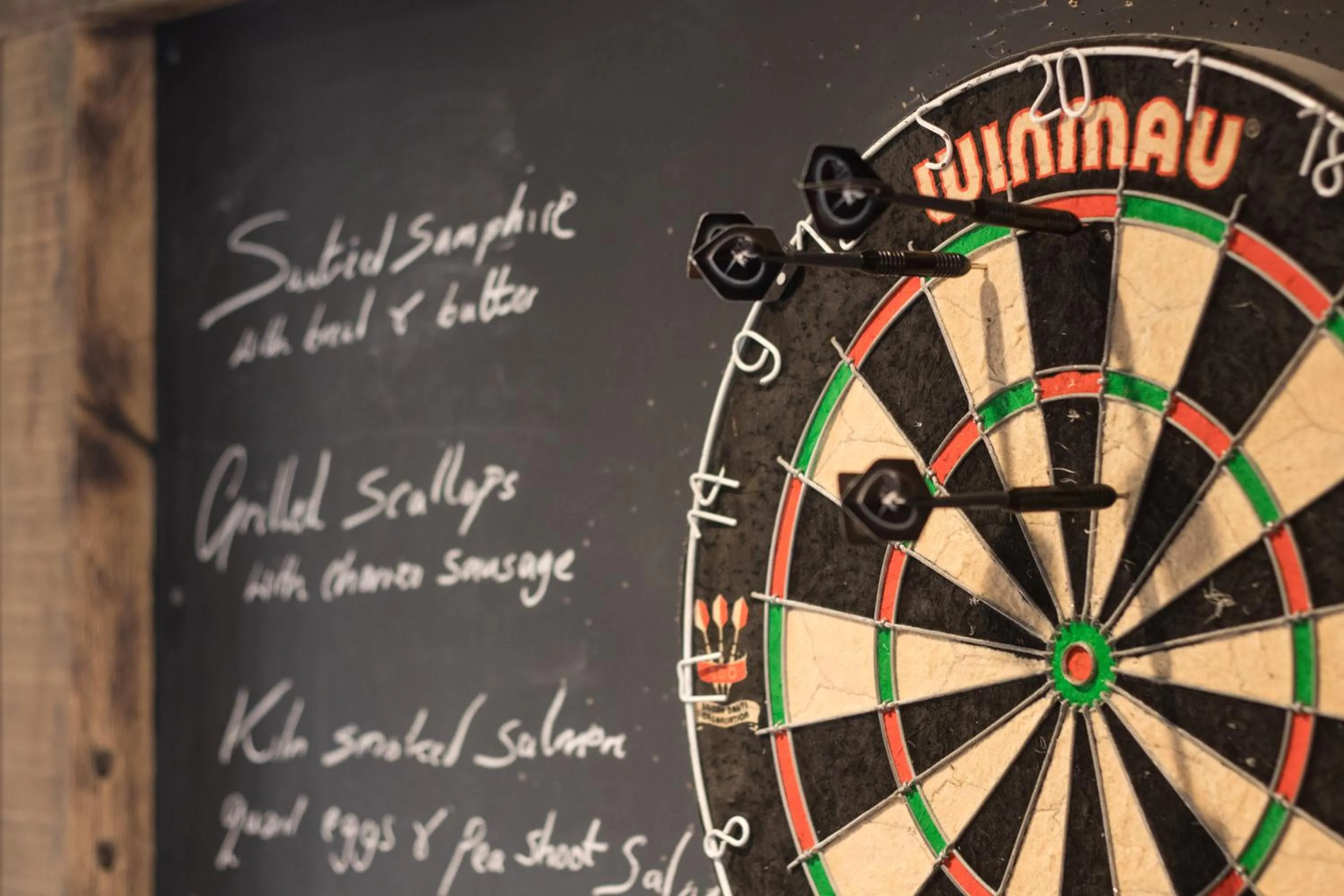 Darts in The Brisley Bell