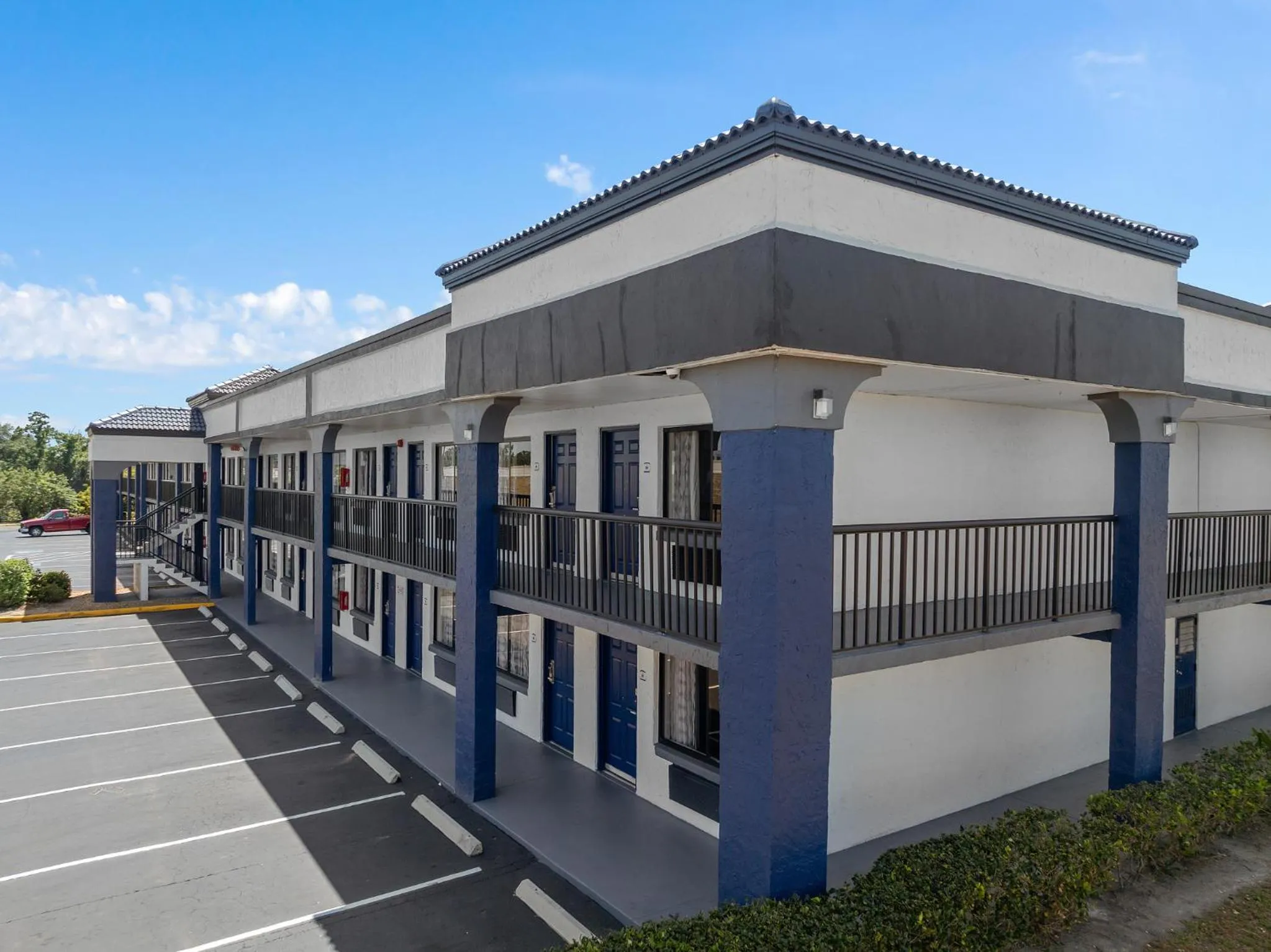 Property building in Baymont by Wyndham Orlando East